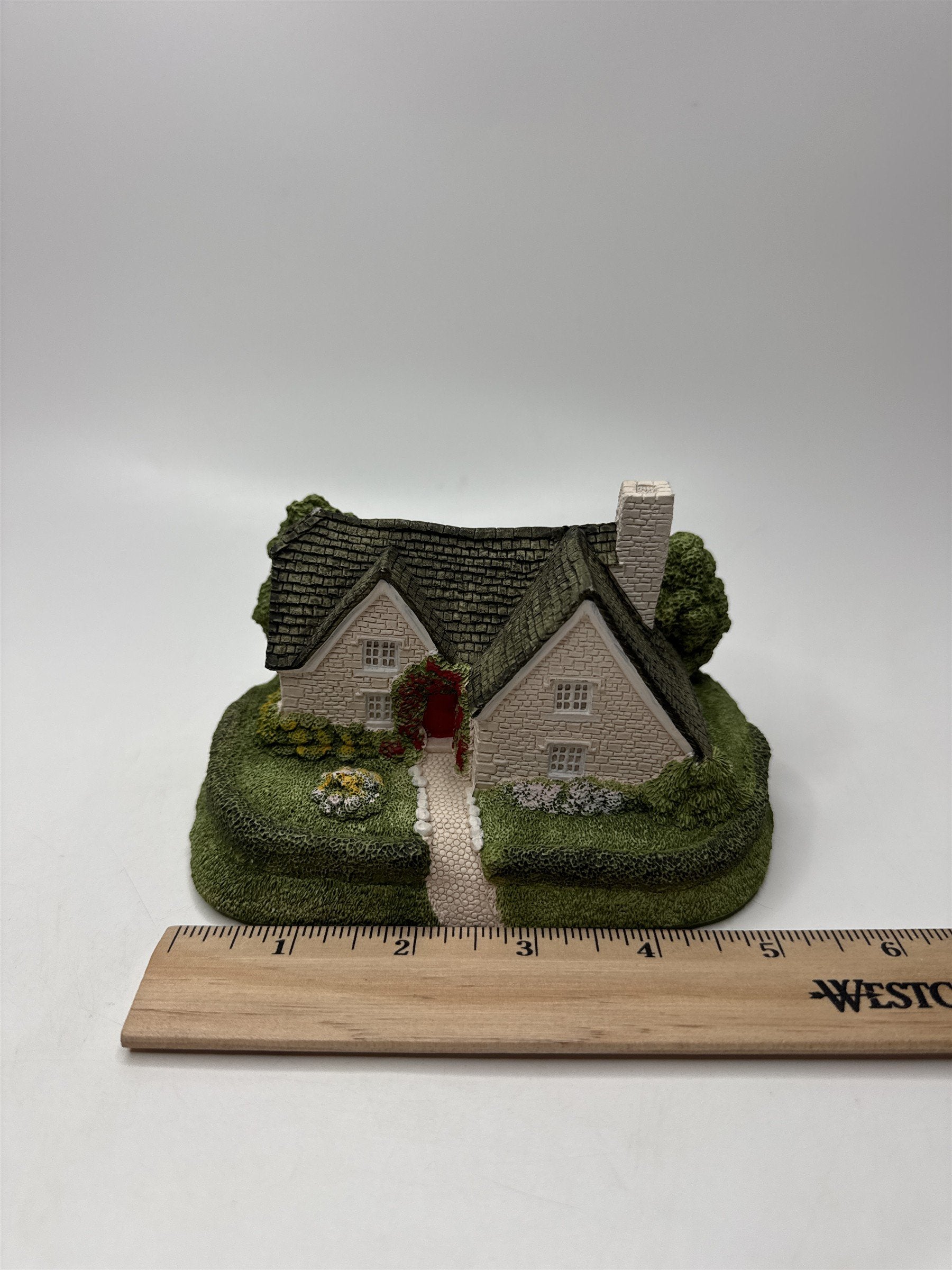 Miniature Village House Figurine Resin Cottage Collectible Display Decor