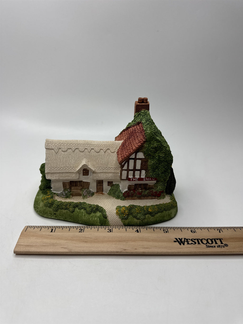 Miniature Village Figurine The Swan Tavern Thatched Roof Collectible Decor
