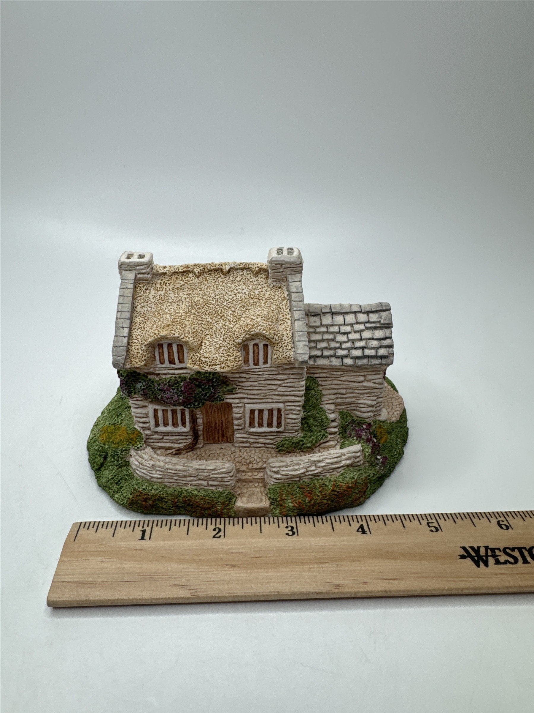 Miniature Village Cottage Thatched Roof Stone Figurine Collectible Decor