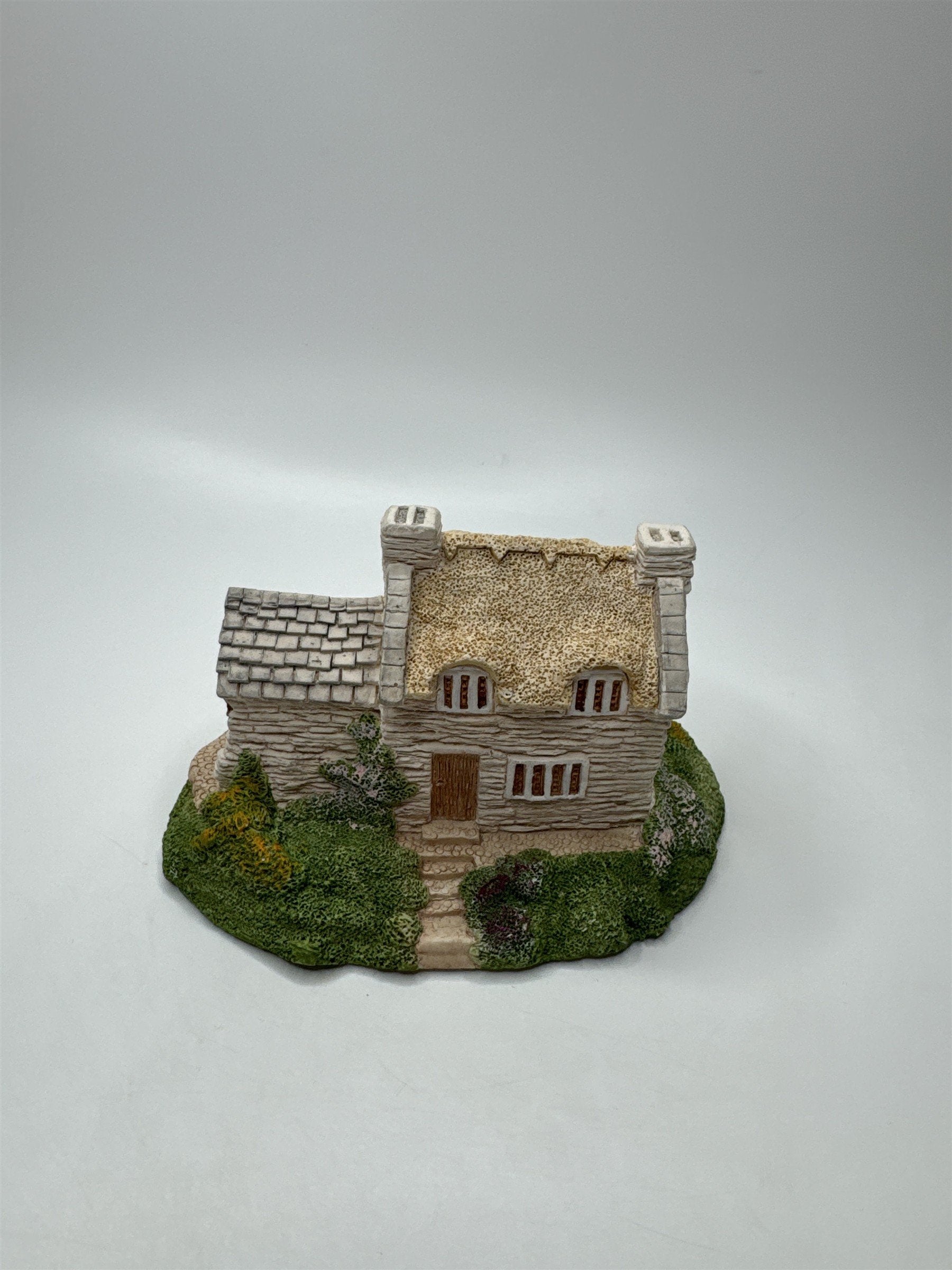 Miniature Village Cottage Thatched Roof Stone Figurine Collectible Decor