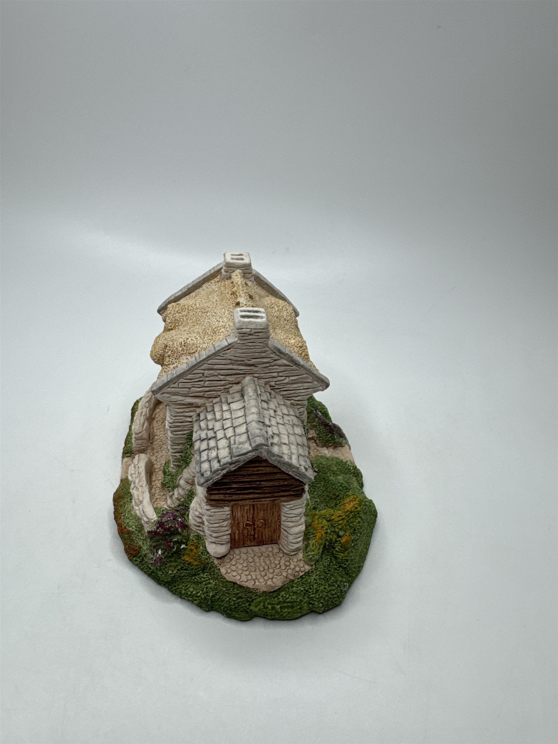Miniature Village Cottage Thatched Roof Stone Figurine Collectible Decor