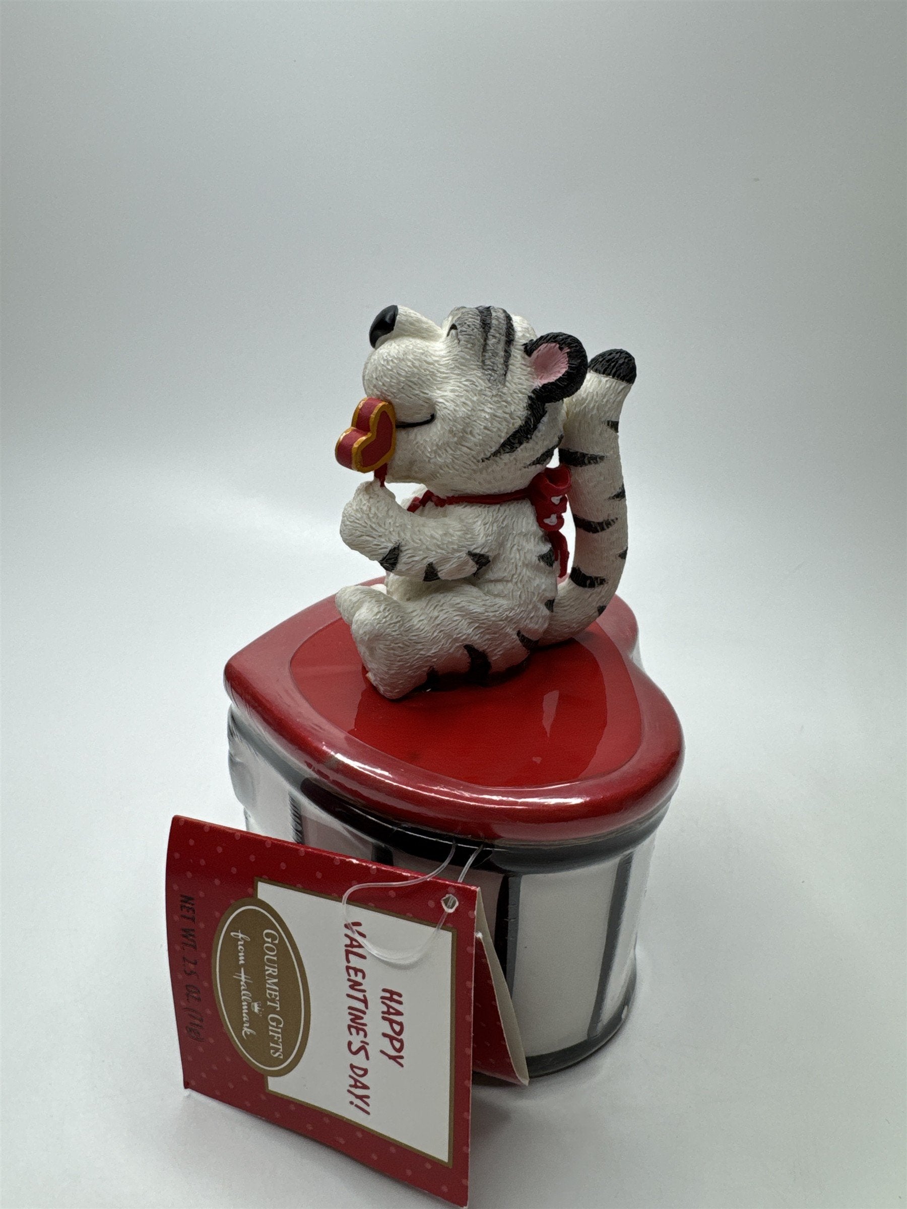 Vintage Hallmark Cat Trinket Box Figurine Valentine Heart Lock Candy Storage Box