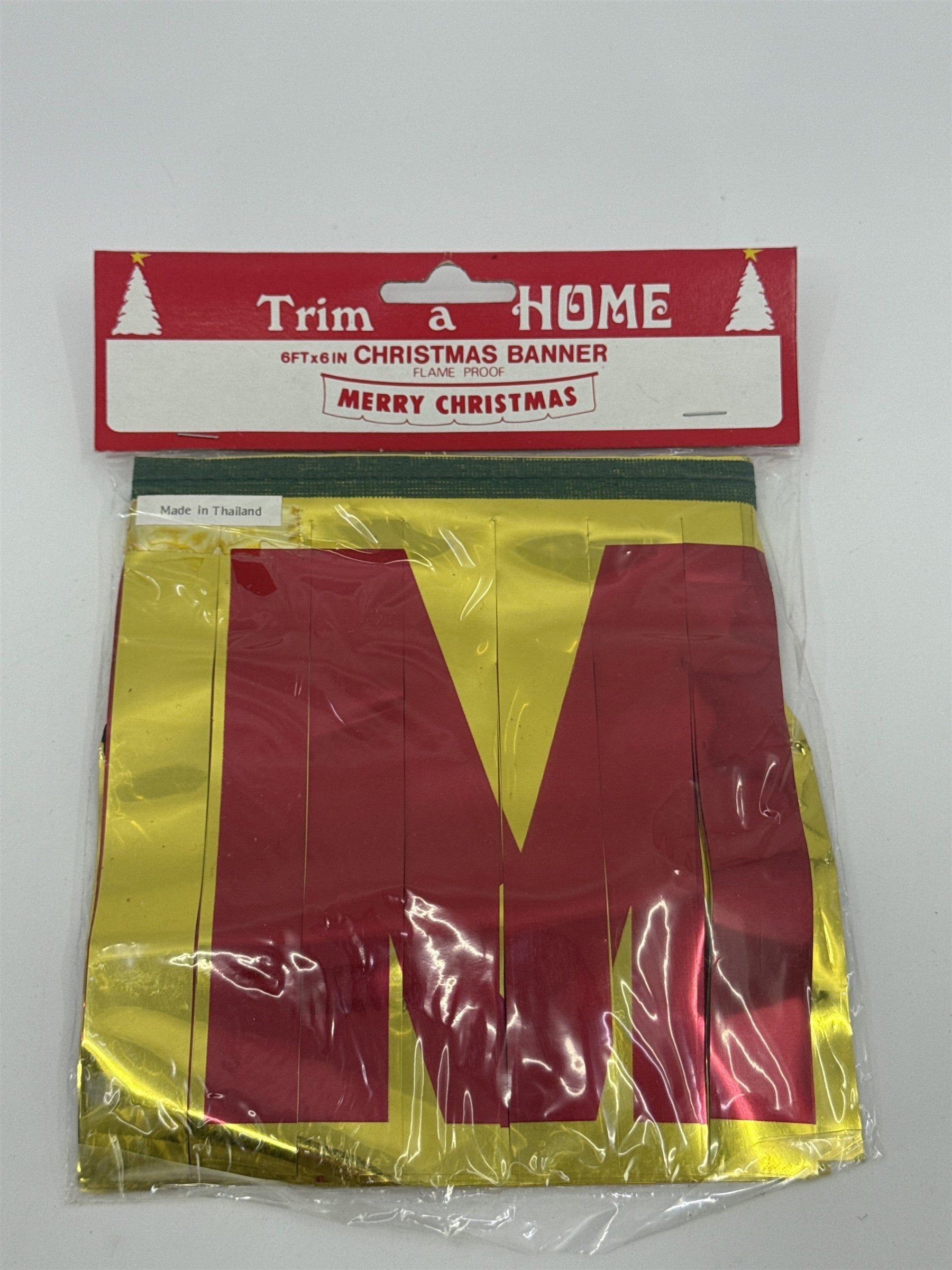 Vintage Trim A Home Decorative Red And Gold Toned Merry Christmas Banner