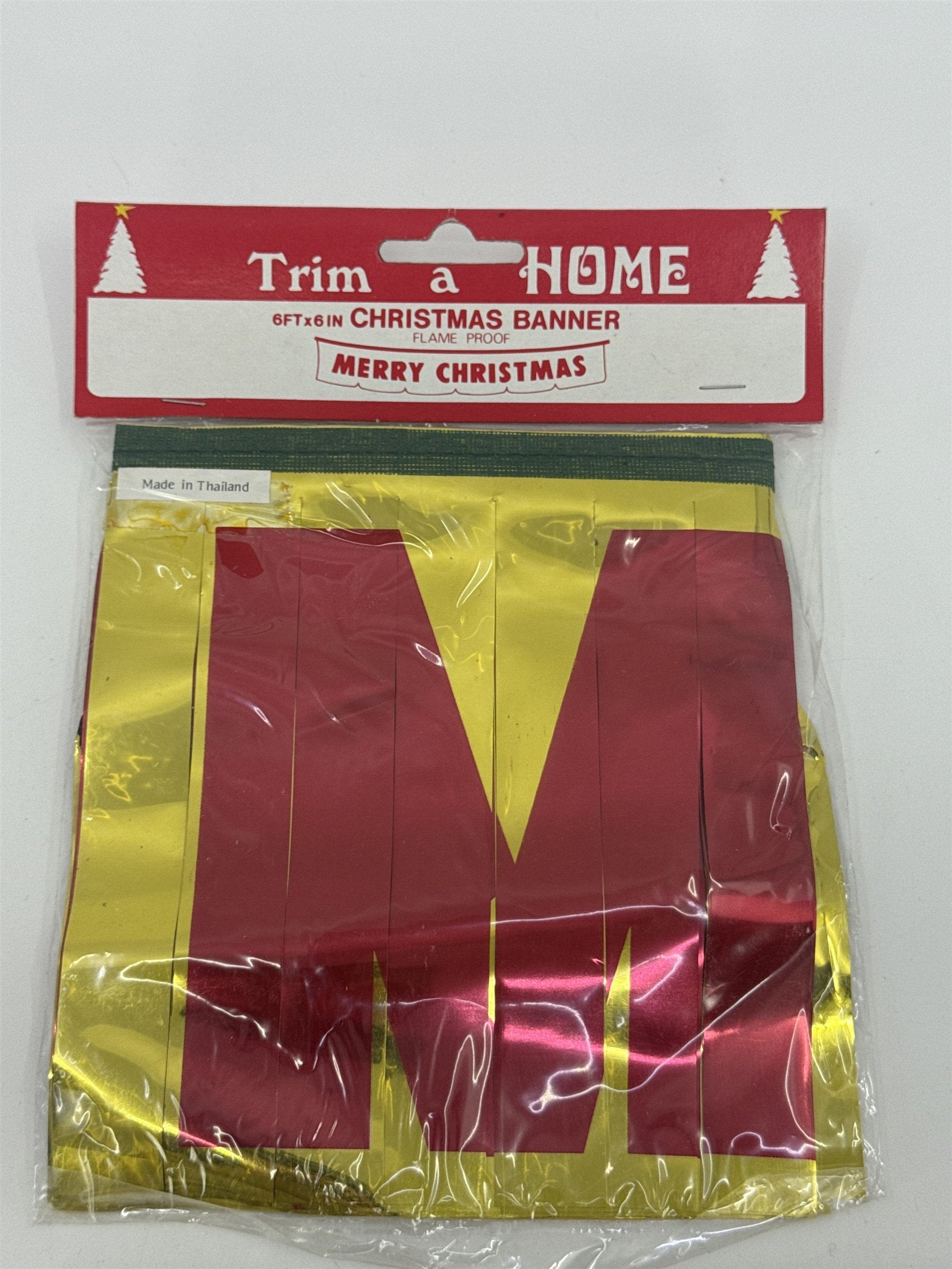 Vintage Trim A Home Decorative Red And Gold Toned Merry Christmas Banner