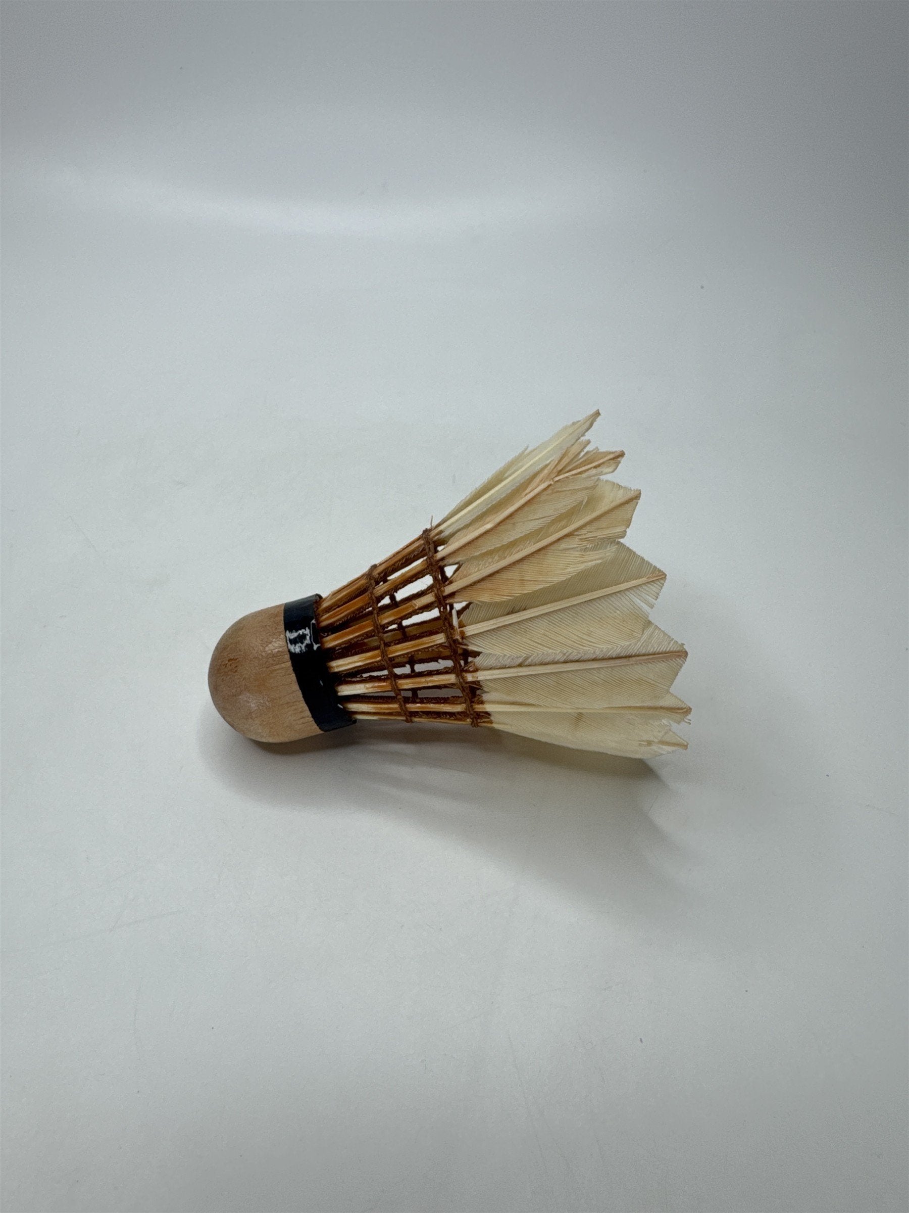 Vtg Spalding Feather Shuttlecock Badminton Birdie Wood Cork Olympic