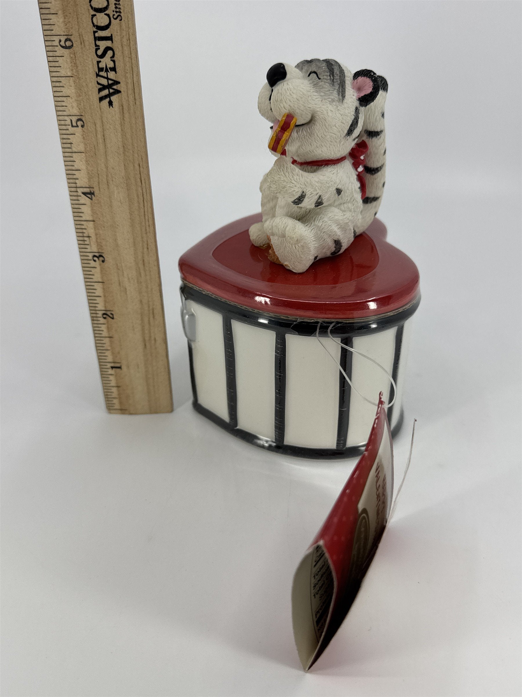 Vintage Hallmark Valentine's Day Cat Heart Lock Candy Trinket Box W/ Tag