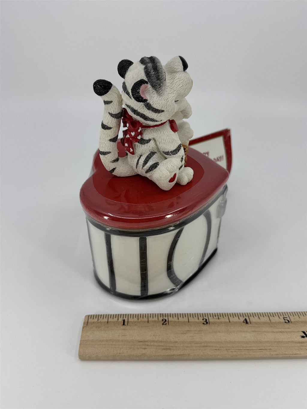Vintage Hallmark Valentine's Day Cat Heart Lock Candy Trinket Box W/ Tag