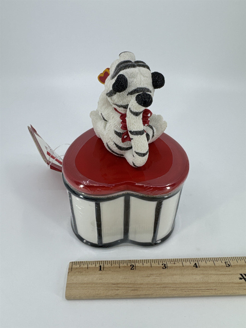 Vintage Hallmark Valentine's Day Cat Heart Lock Candy Trinket Box W/ Tag