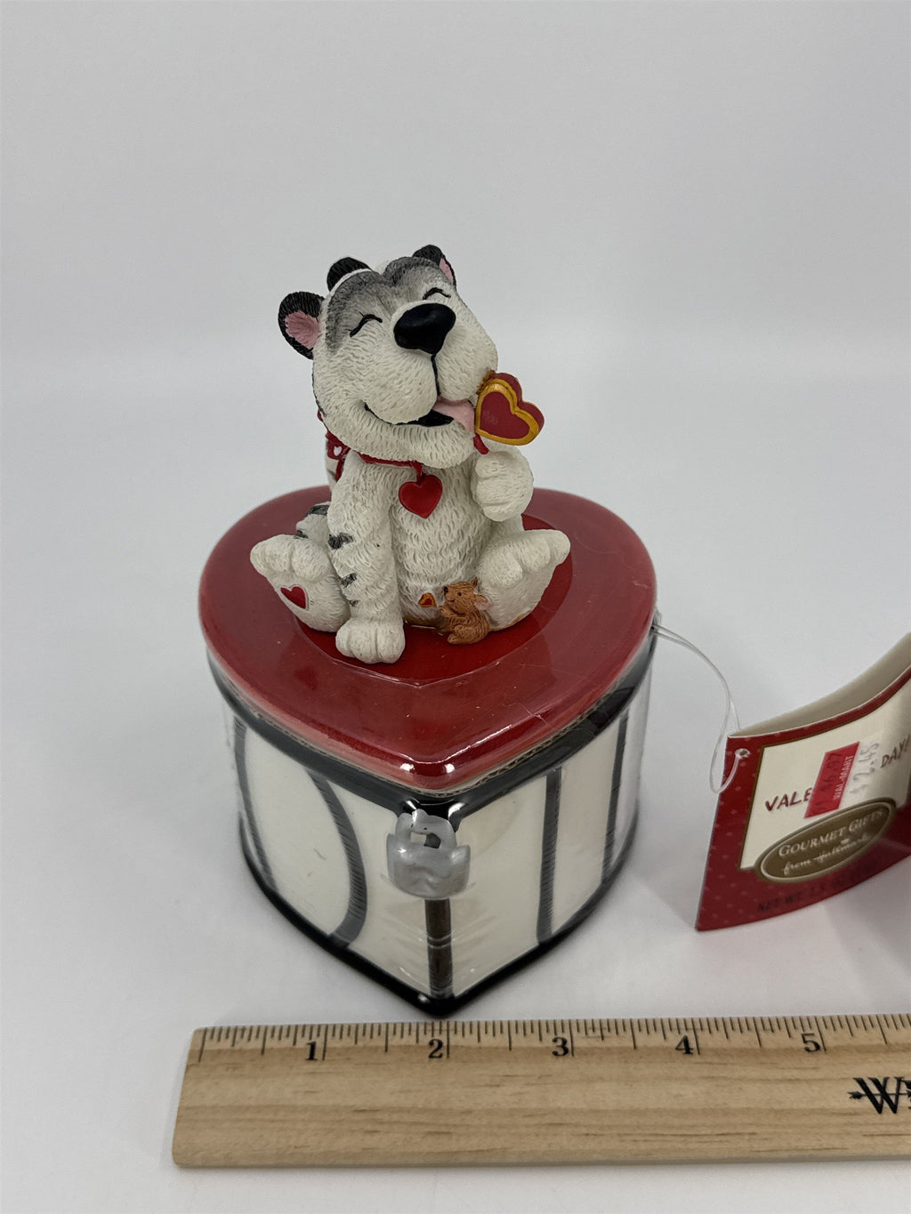 Vintage Hallmark Valentine's Day Cat Heart Lock Candy Trinket Box W/ Tag