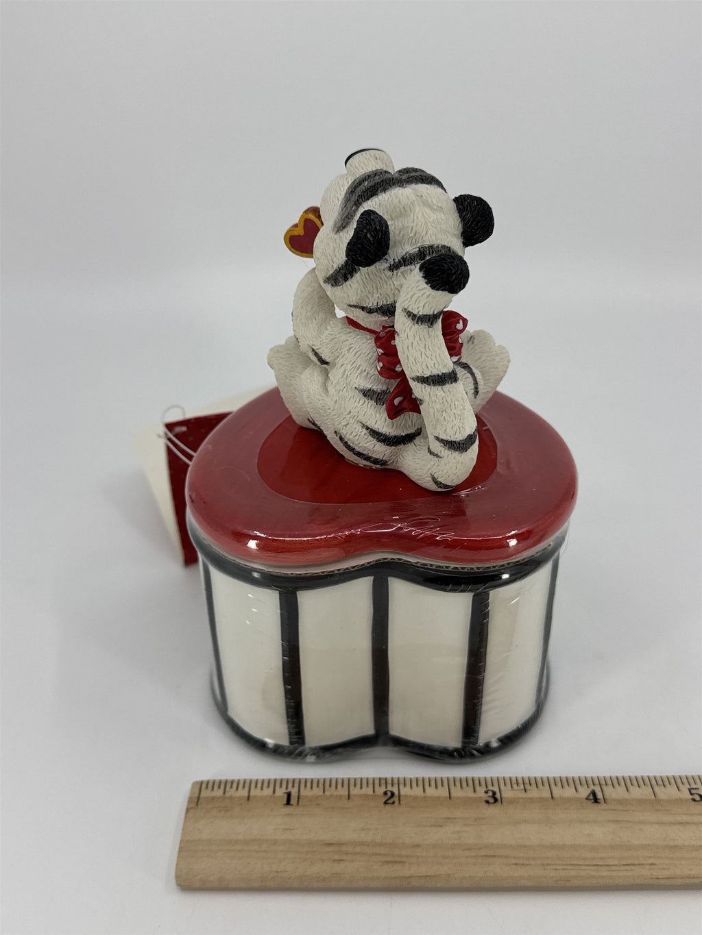 Vintage Hallmark Valentine's Day Cat Heart Lock Candy Trinket Box W/ Tag