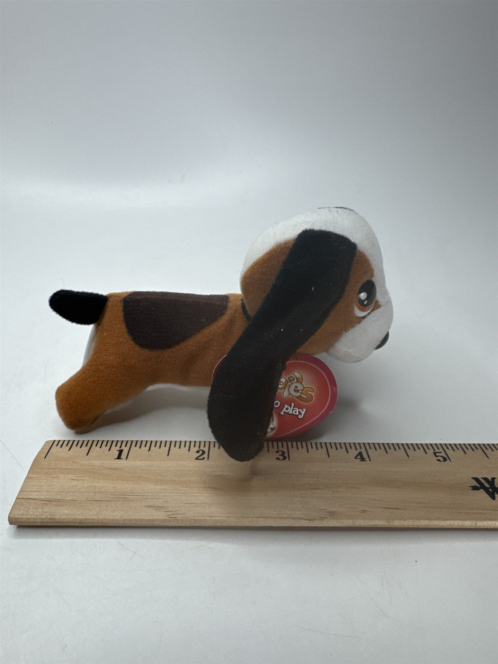 Small Puppies I Love to Play Tri-Color Beagle Dog Mini Plush Toy 4” New
