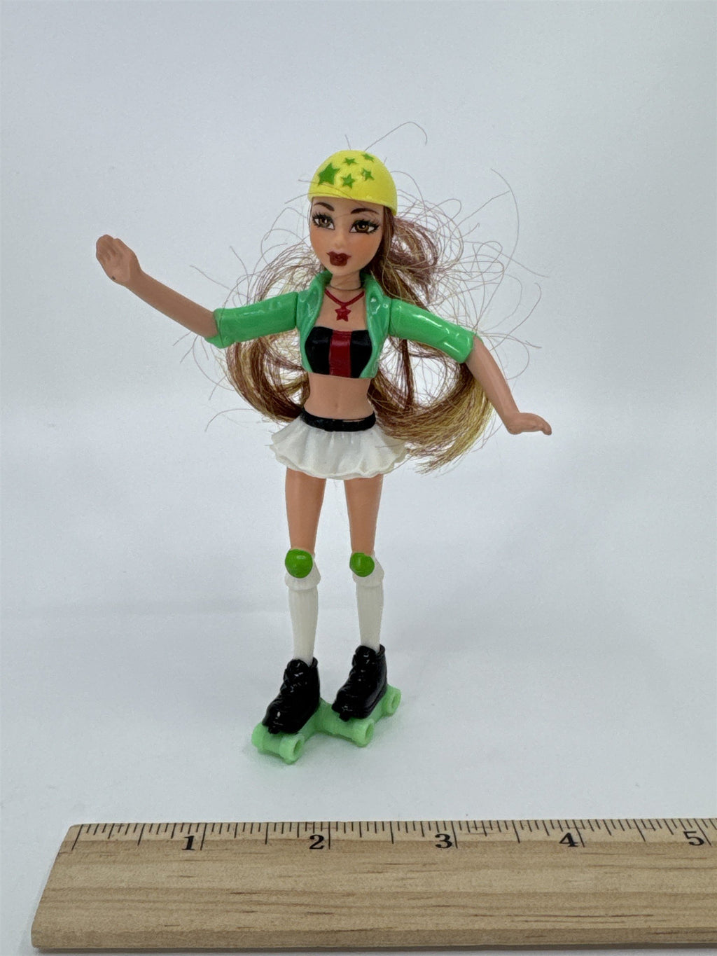 Mcdonald's My Scene 2007 Chelsea Toy Doll W/ Yellow Helmet And Rollerskates