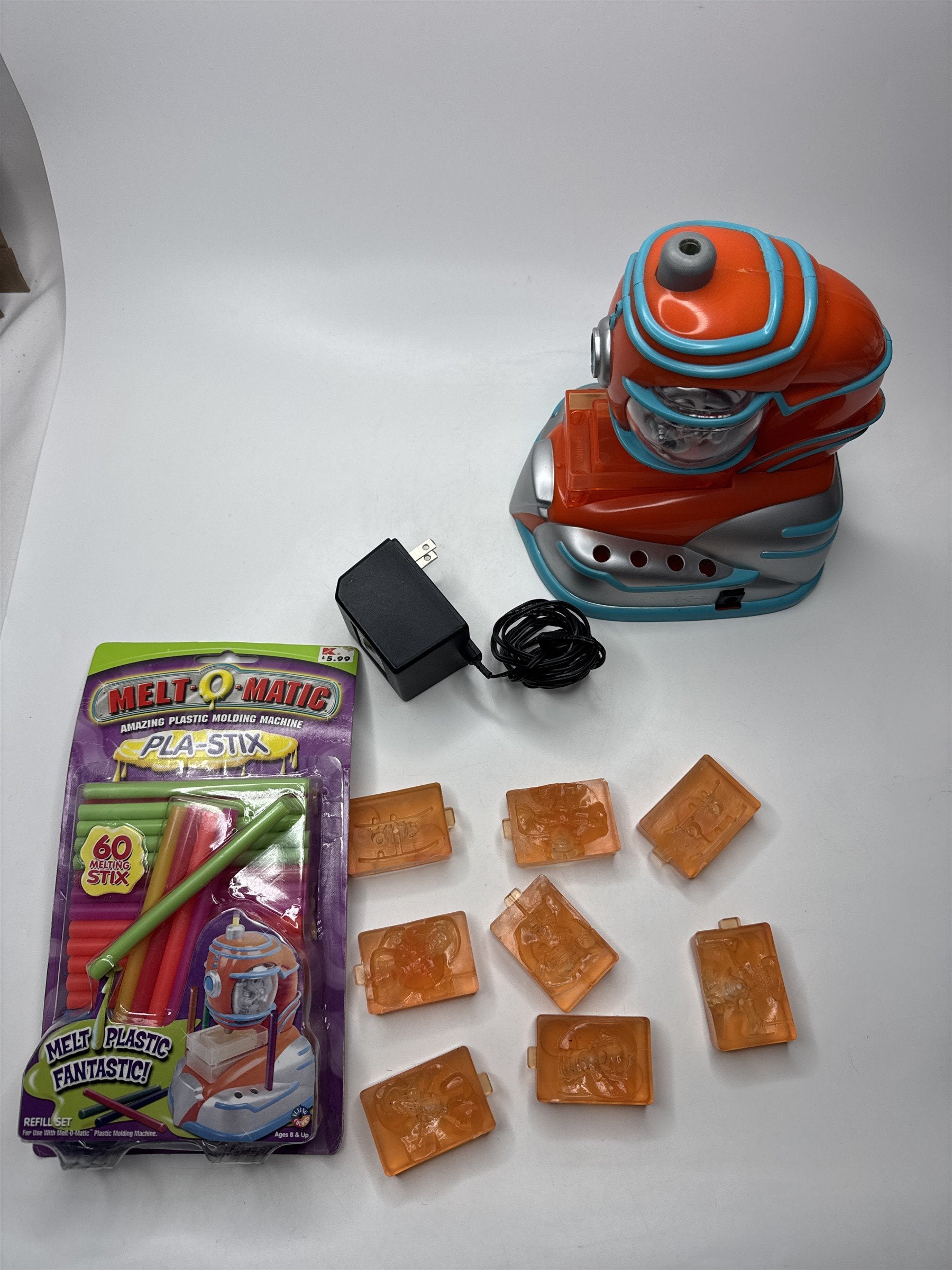 VTG 2000 Nickelodeon Melt-O-Matic Amazing Plastic Toy Molding Machine w/ Molds