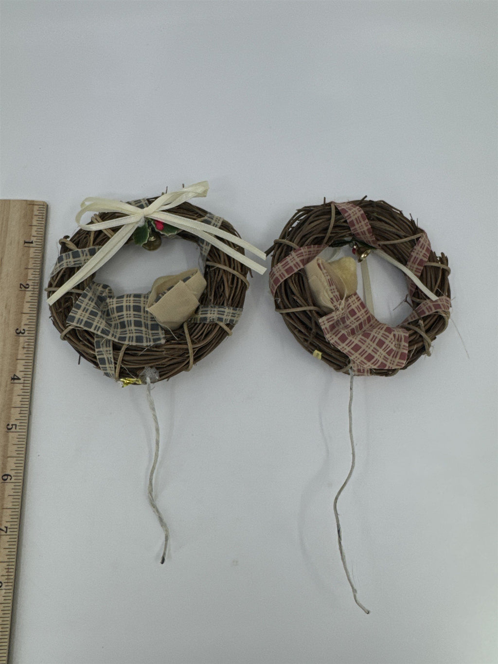 Set Of Two Holiday/Christmas Wreaths On Bendable Stakes W/ Teddy Bears Napping
