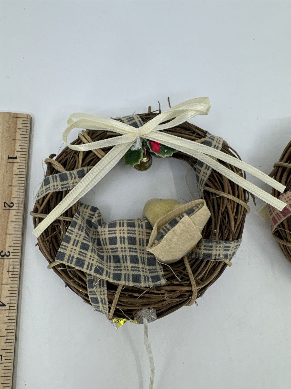 Set Of Two Holiday/Christmas Wreaths On Bendable Stakes W/ Teddy Bears Napping