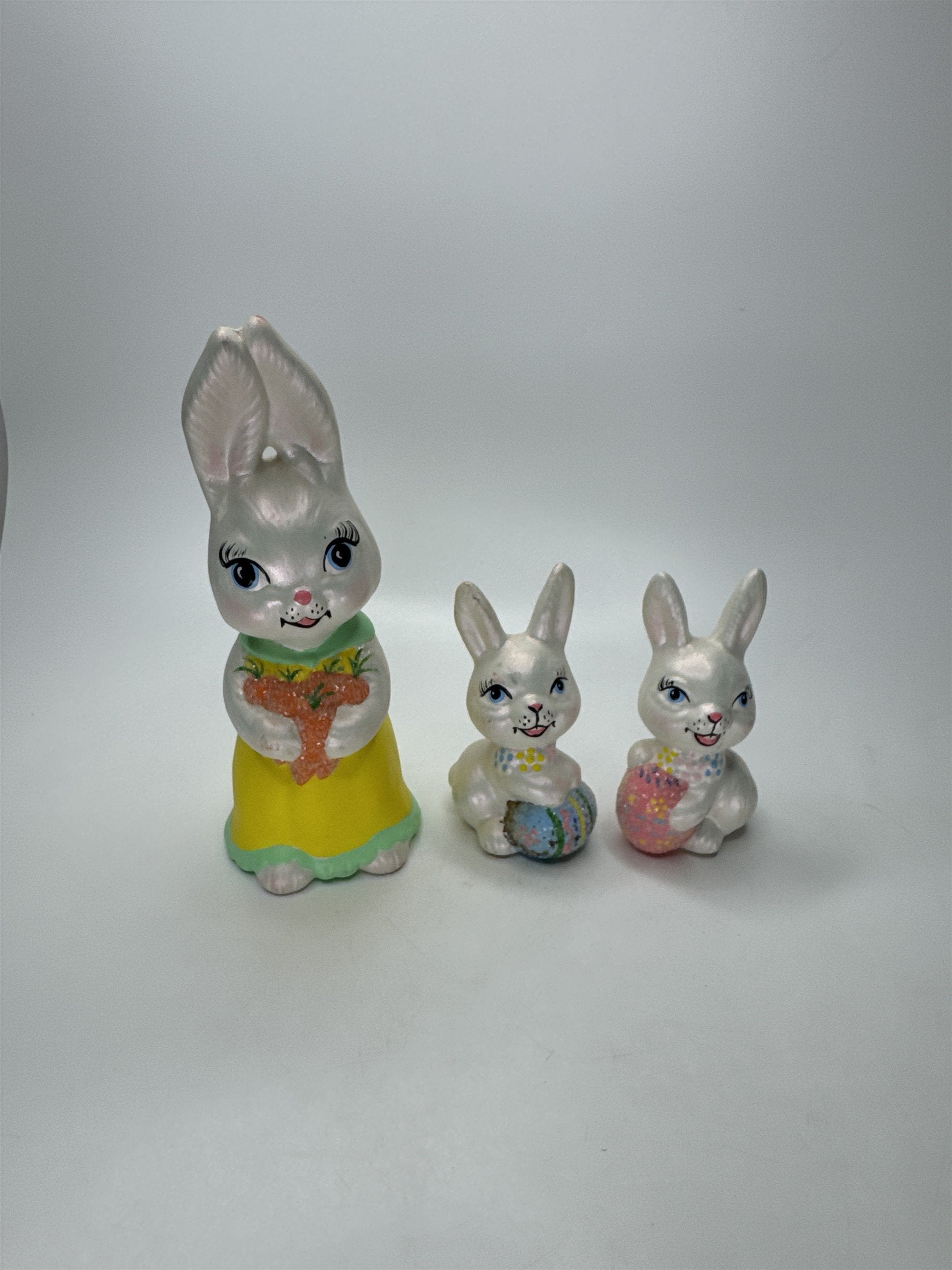 VTG Easter Decor Big Eye Bunny Figurine Set of 3 Iridescent Glaze Rabbit