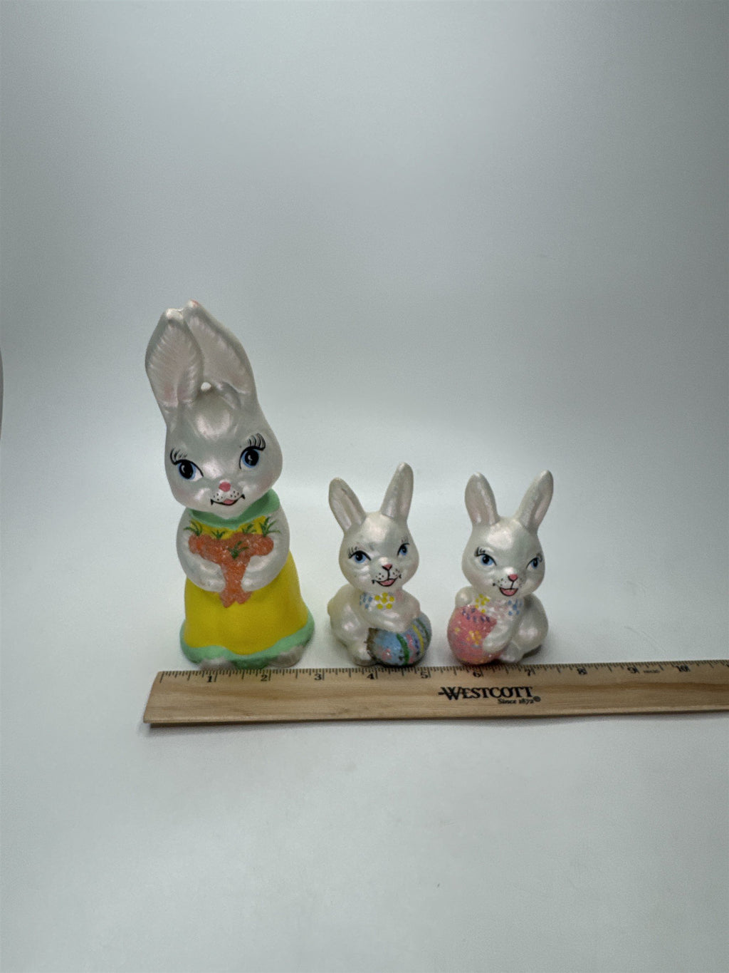 VTG Easter Decor Big Eye Bunny Figurine Set of 3 Iridescent Glaze Rabbit