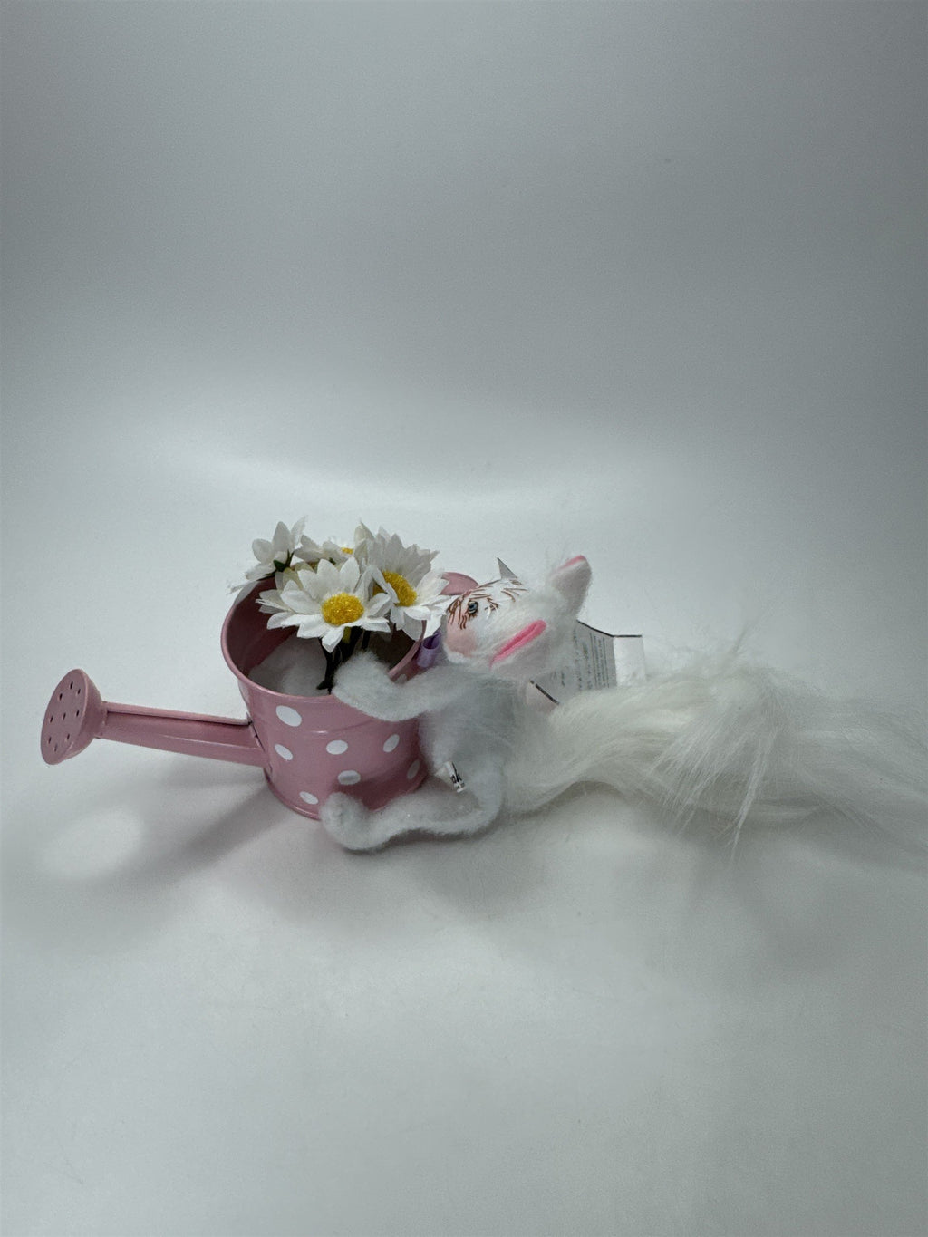Annalee Dolls White Cat Pink Polka Dot Watering Can Daisy Flowers Spring Decor