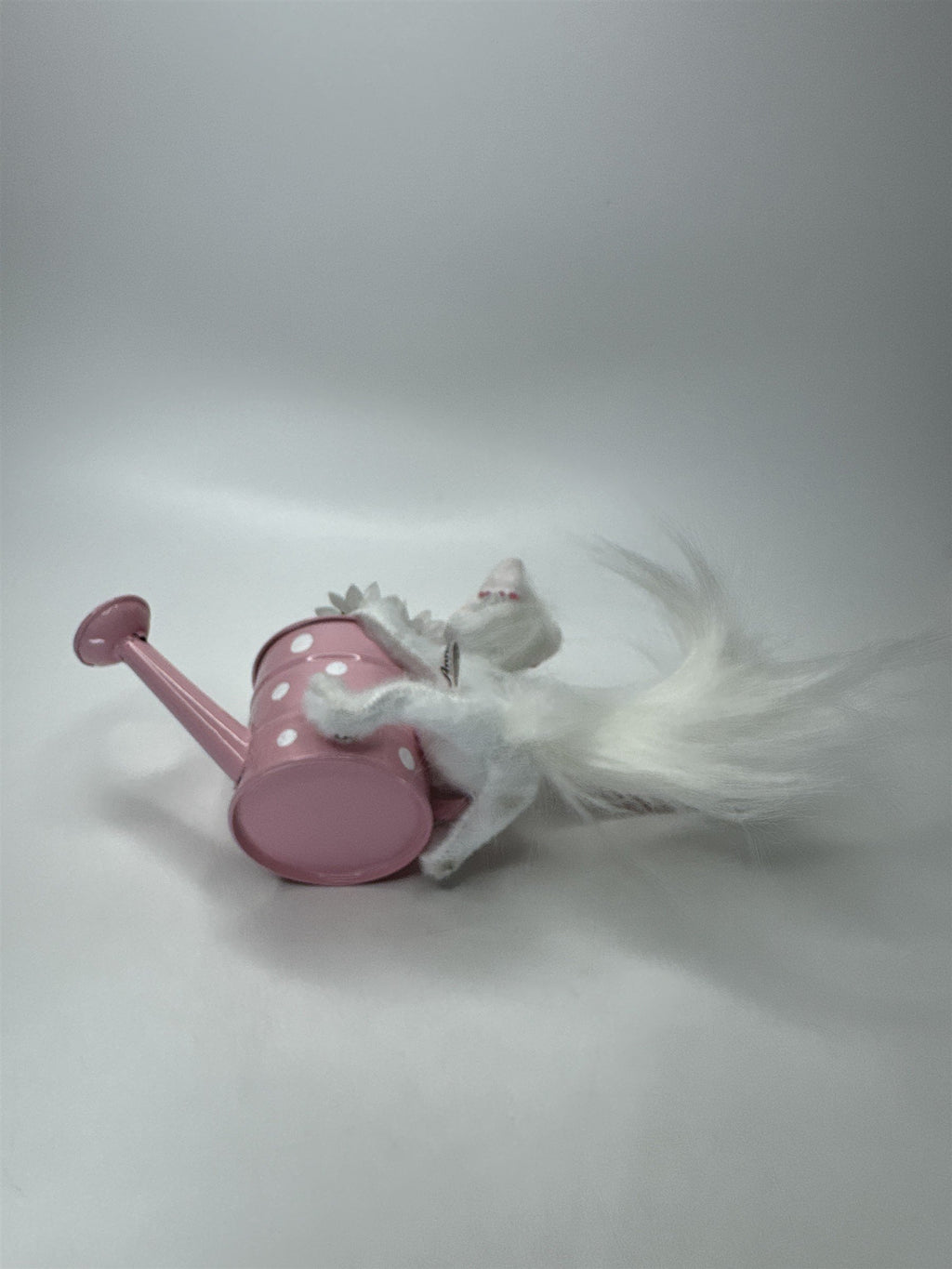 Annalee Dolls White Cat Pink Polka Dot Watering Can Daisy Flowers Spring Decor