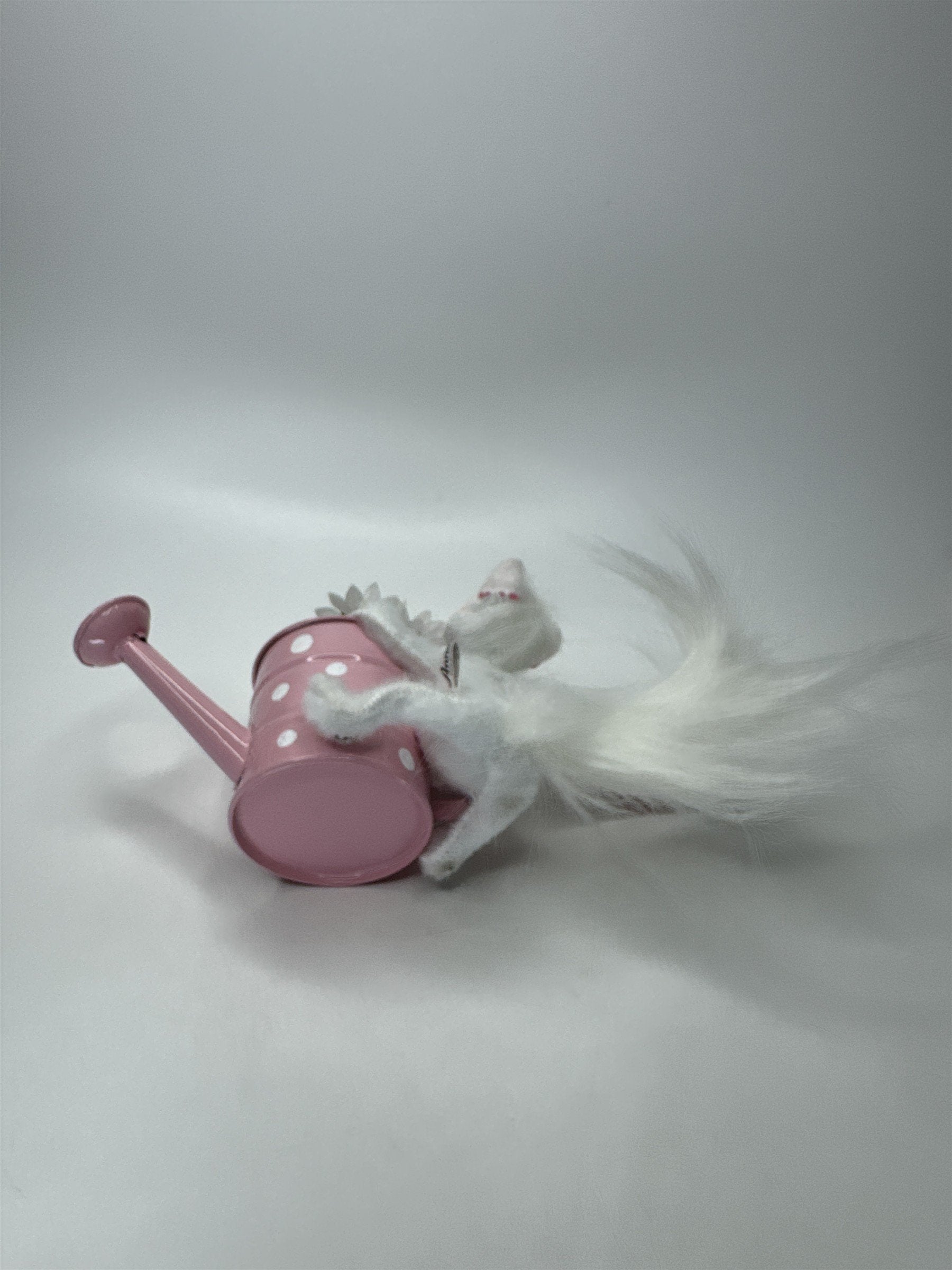 Annalee Dolls White Cat Pink Polka Dot Watering Can Daisy Flowers Spring Decor