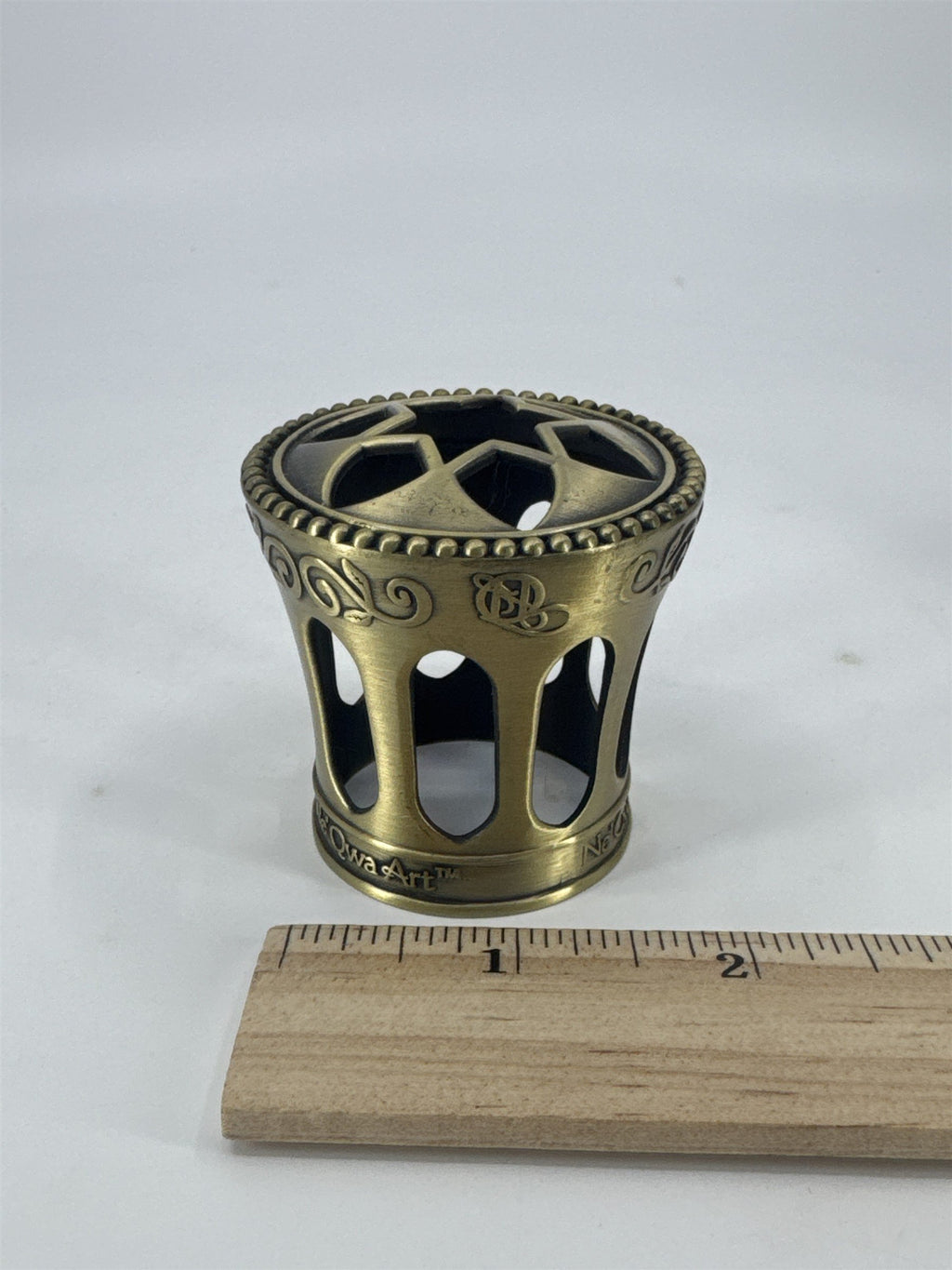 Vintage Ne 'Qwa Art Fragrance Oil Lamp Crown Brass Toned Topper