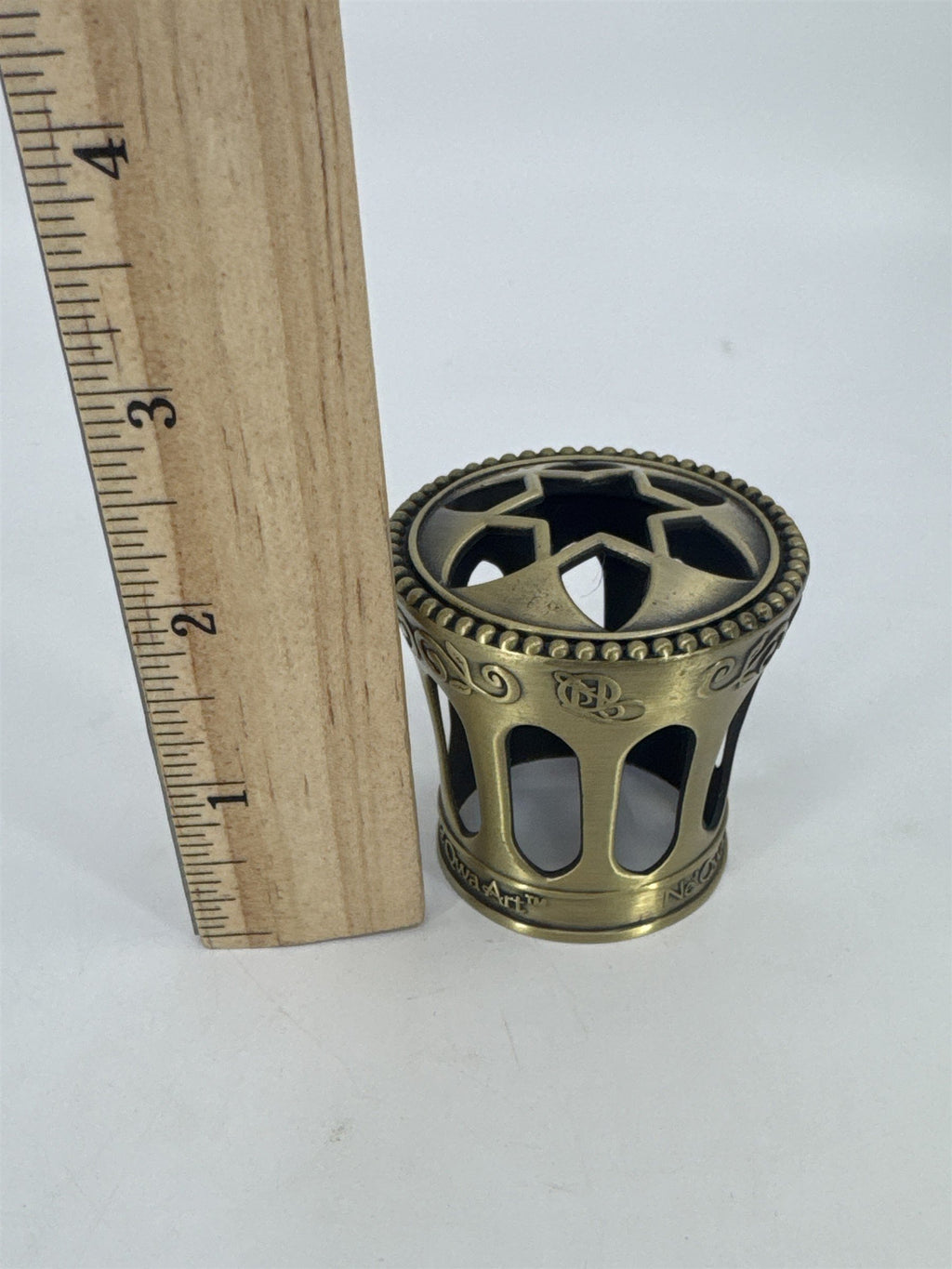 Vintage Ne 'Qwa Art Fragrance Oil Lamp Crown Brass Toned Topper
