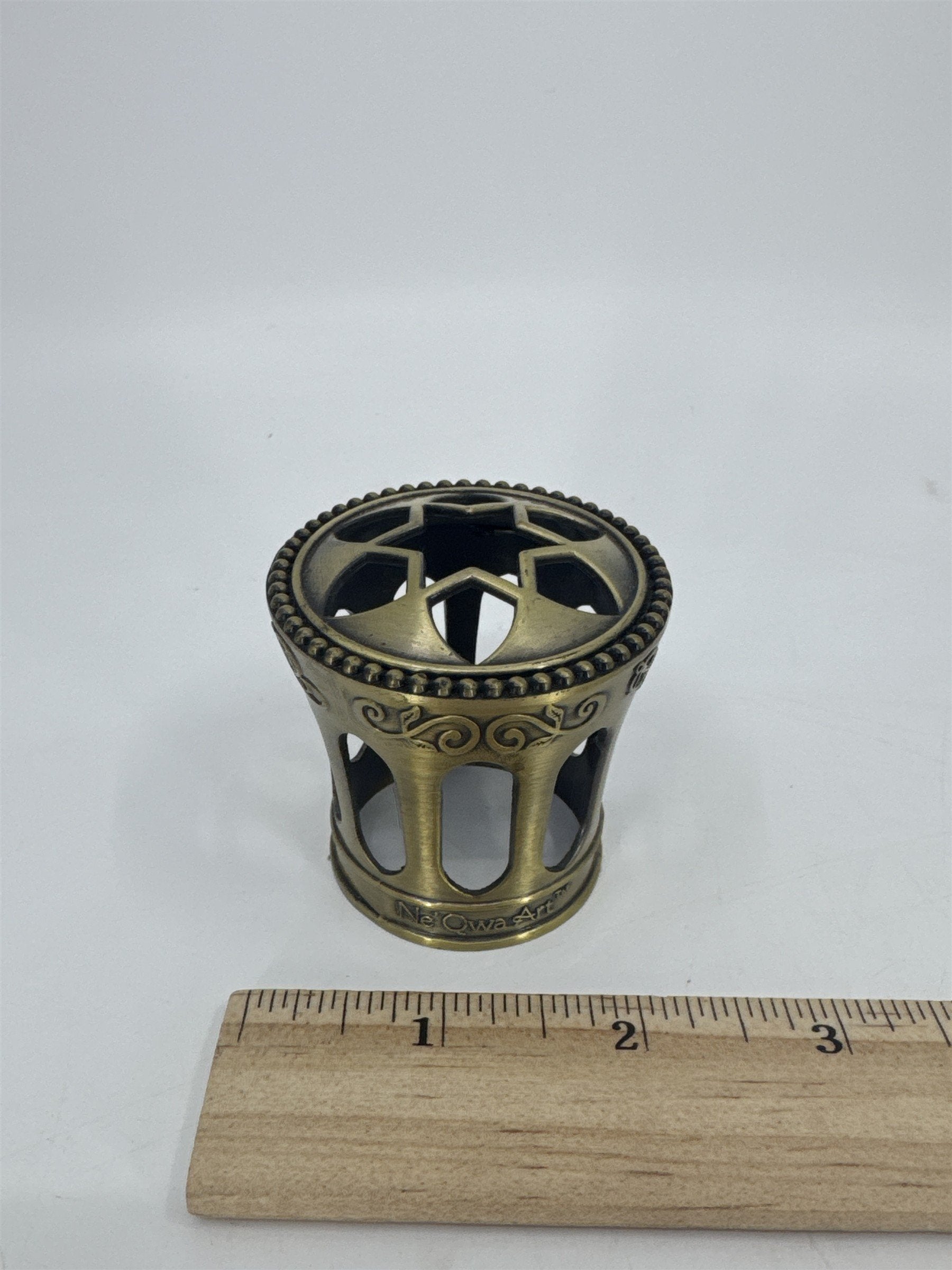 Vintage Ne 'Qwa Art Fragrance Oil Lamp Crown Brass Toned Topper