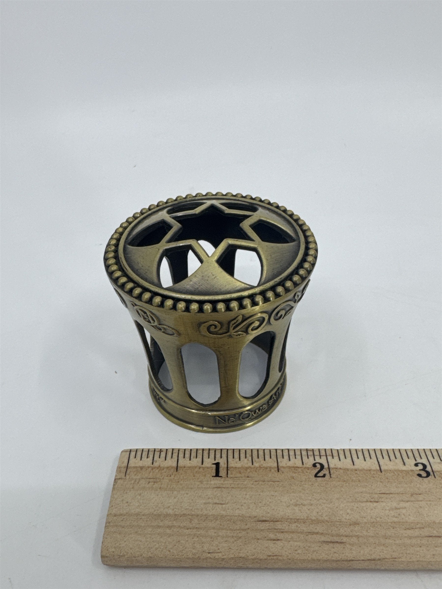 Vintage Ne 'Qwa Art Fragrance Oil Lamp Crown Brass Toned Topper