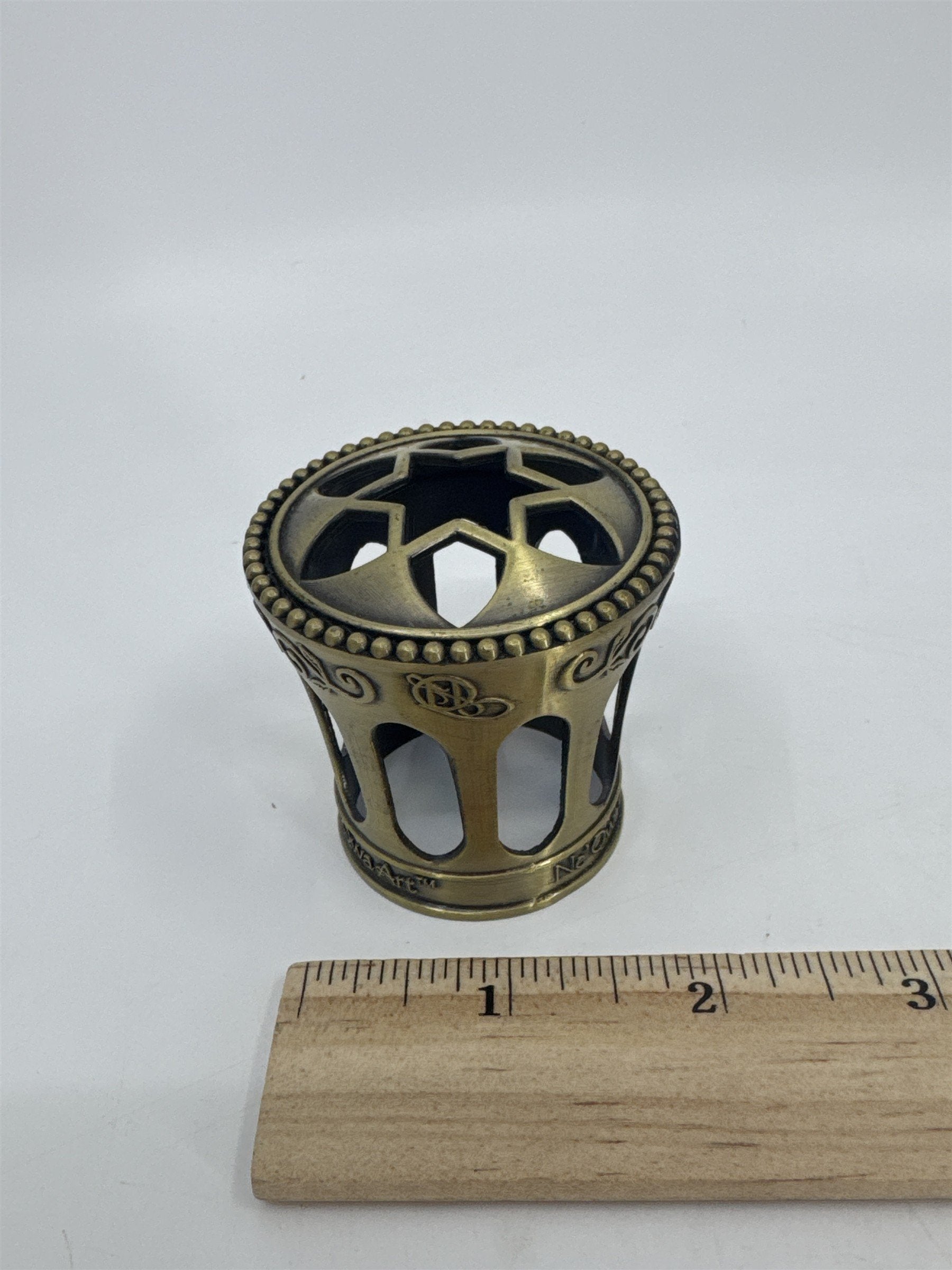 Vintage Ne 'Qwa Art Fragrance Oil Lamp Crown Brass Toned Topper