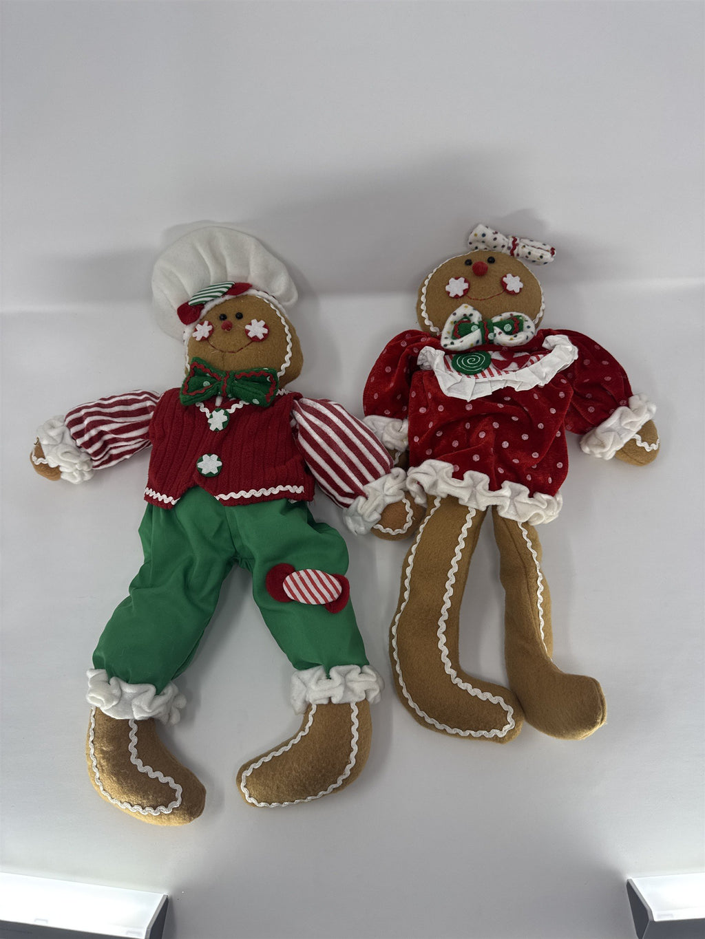 Home Interiors Gingerbread Couple Shelf Sitters Chef Girl Dangling Legs Xmas