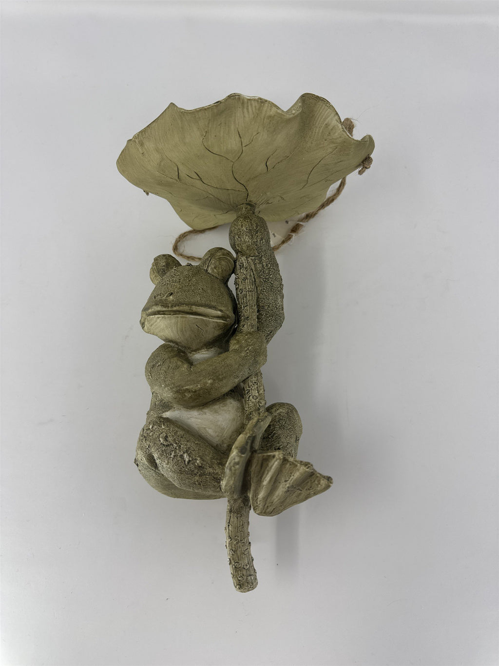 Home Interiors Frog Figurine 69003 Hanging Lotus Leaf Garden Decor Resin