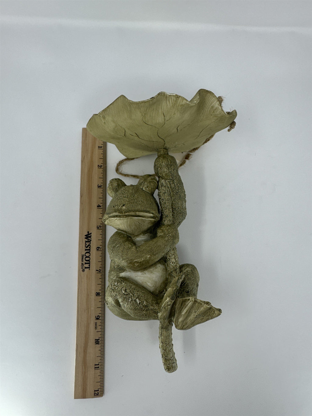 Home Interiors Frog Figurine 69003 Hanging Lotus Leaf Garden Decor Resin