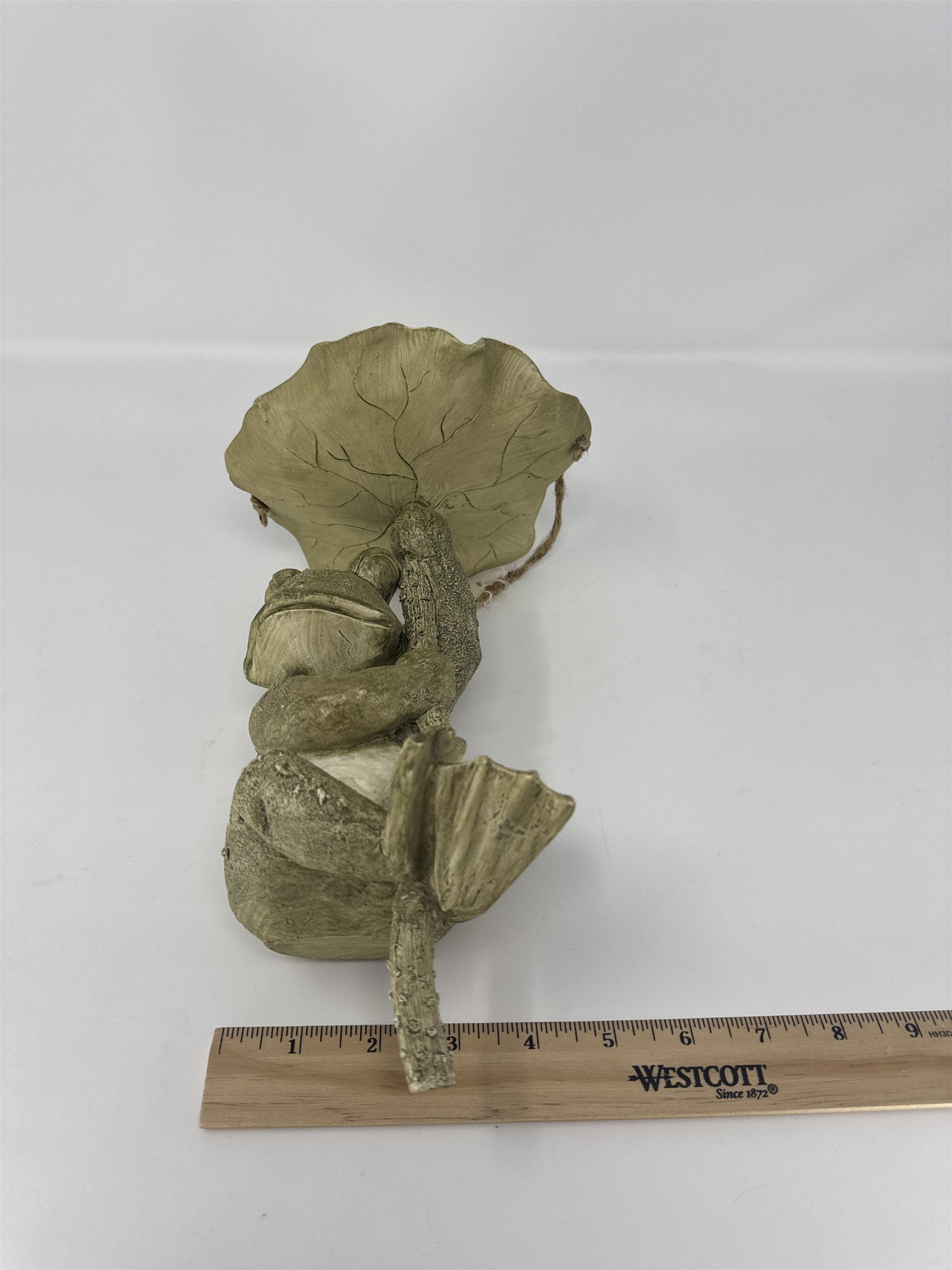 Home Interiors Frog Figurine 69003 Hanging Lotus Leaf Garden Decor Resin