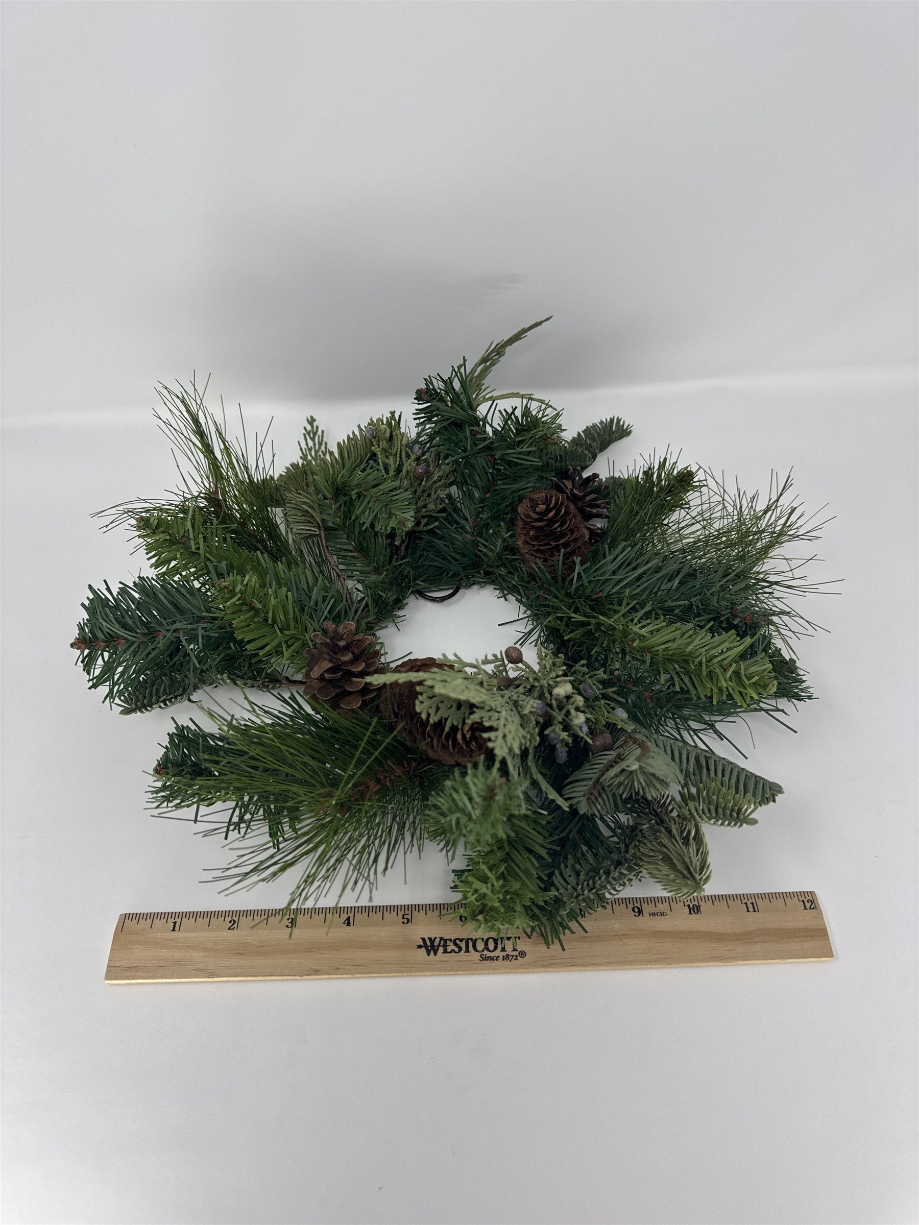 Home Interiors 12" Artificial Pine Wreath Pinecones Berries Christmas Decor
