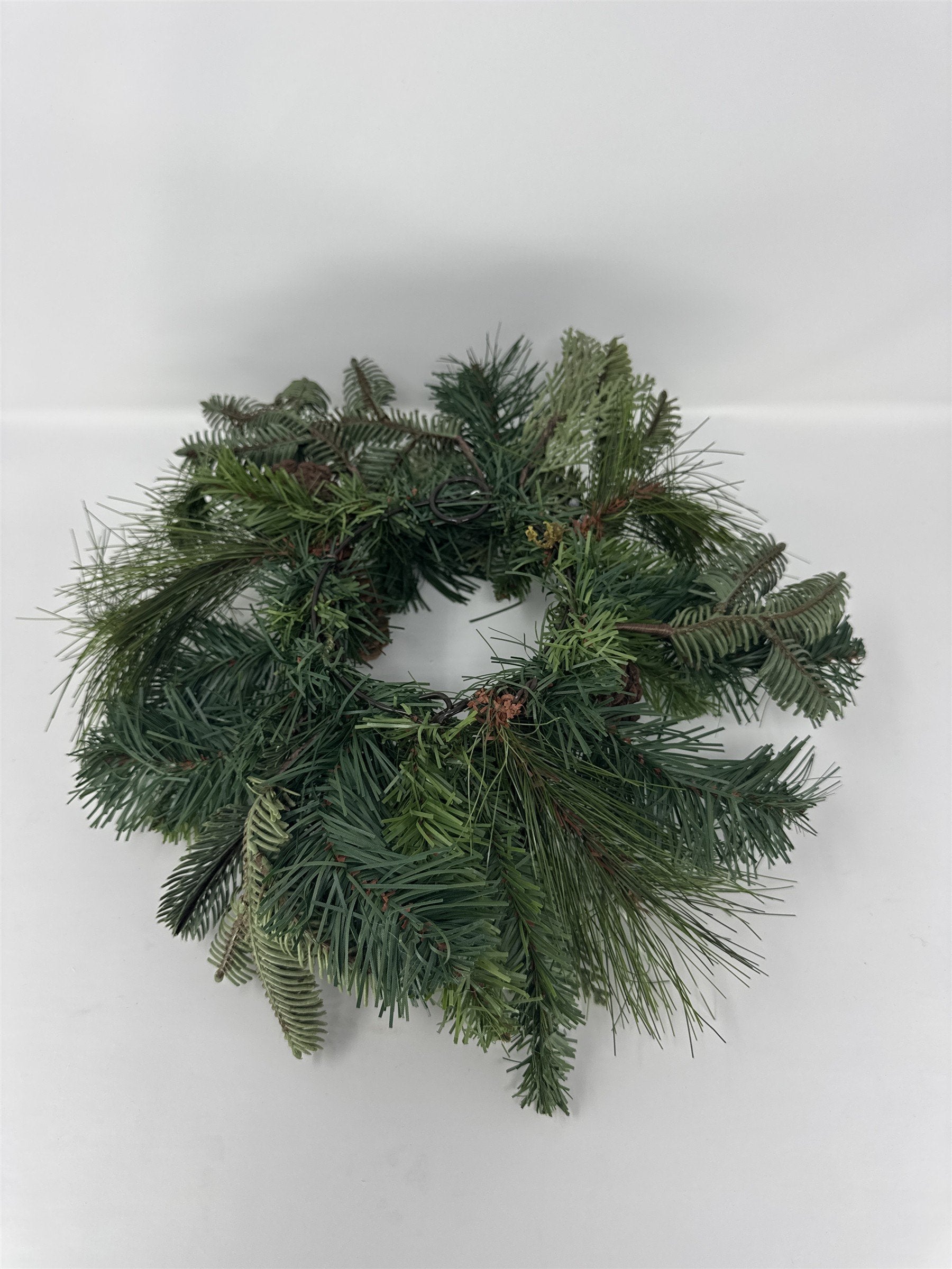 Home Interiors 12" Artificial Pine Wreath Pinecones Berries Christmas Decor