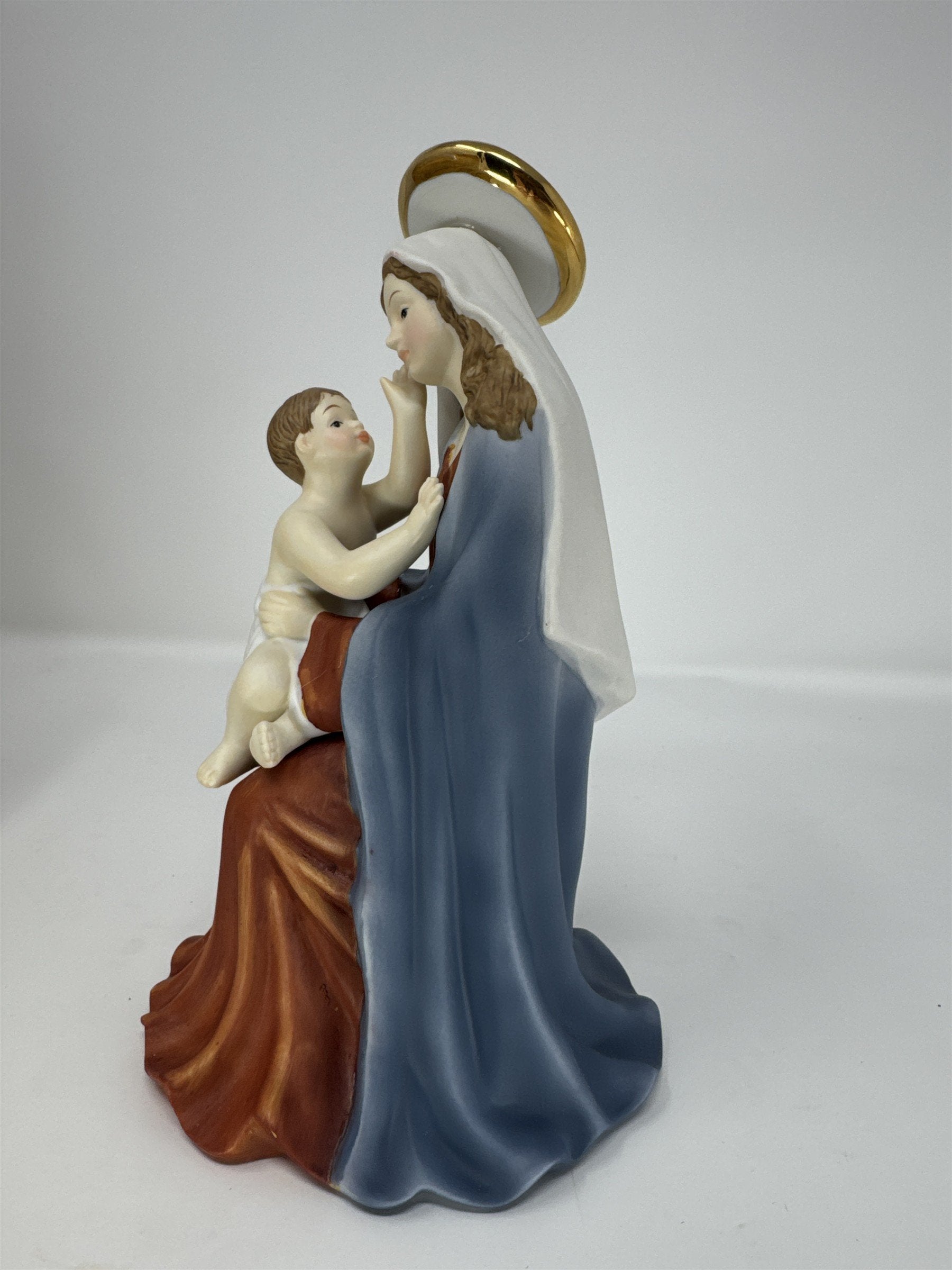 Home Interiors Blessed Child Figurine 11529-02 Mary and Jesus Madonna 8" 2002
