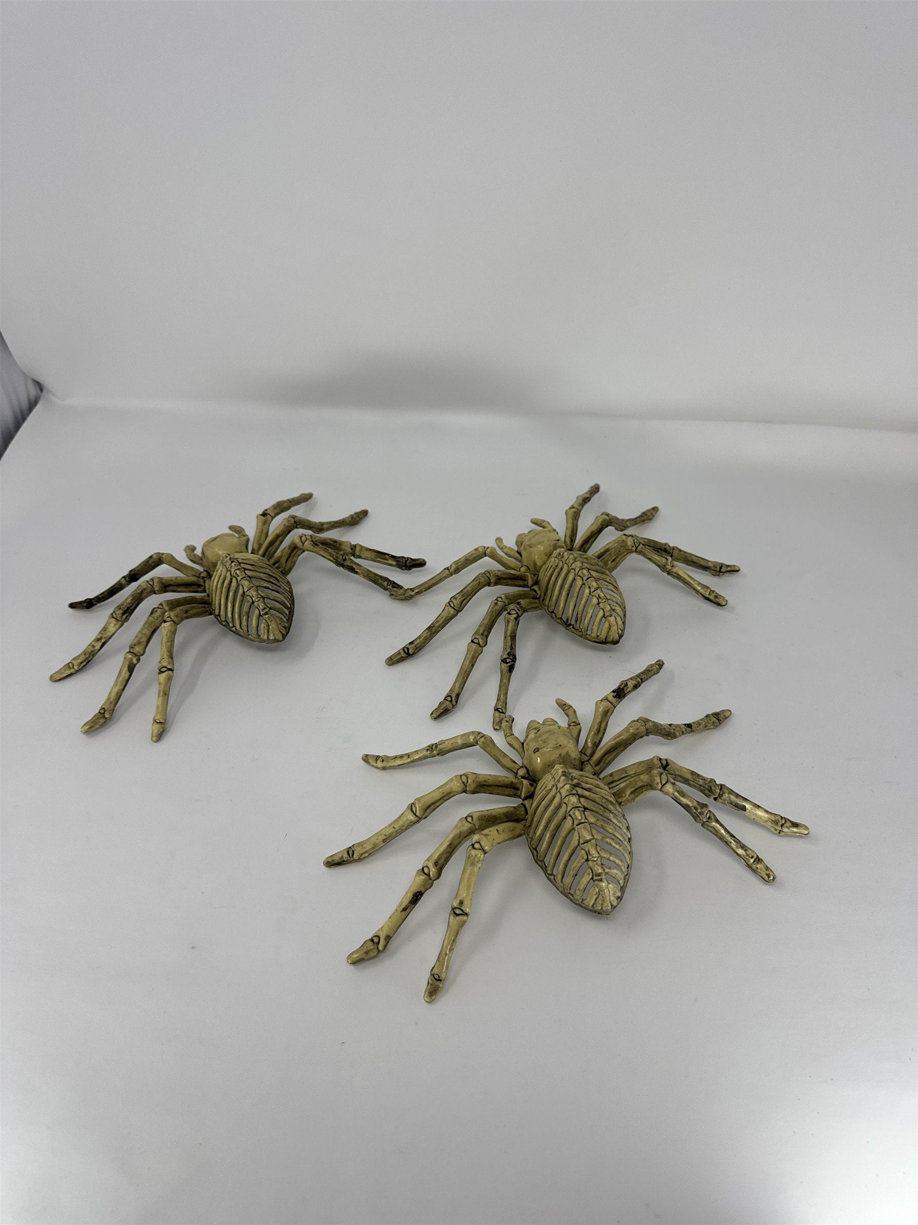 Halloween Spider Skeleton Props Lot of 3 Creepy Crawler Haunted House Decor