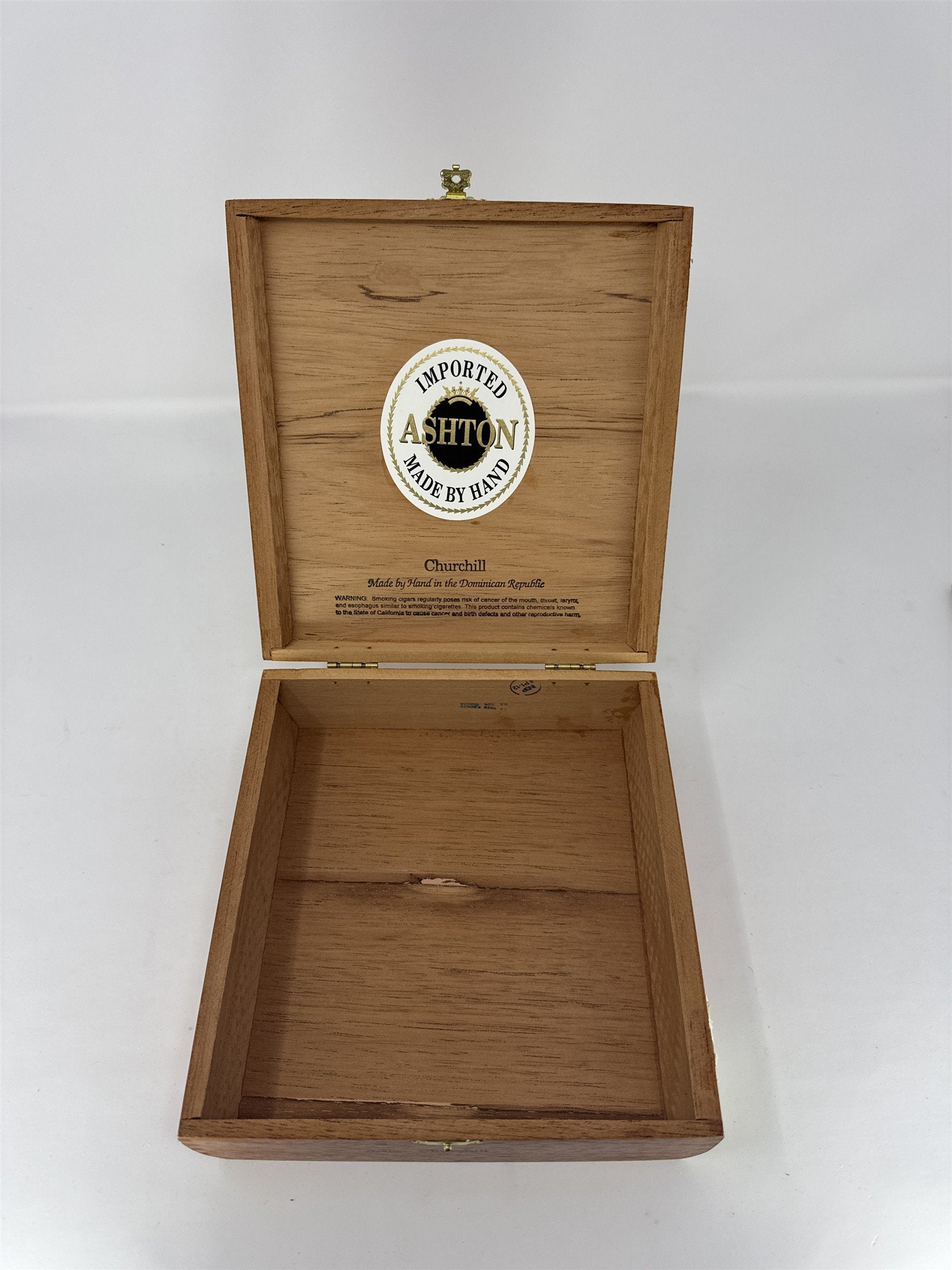 Ashton Churchill Empty Wooden Cigar Box Handmade Dominican Republic Storage Craf