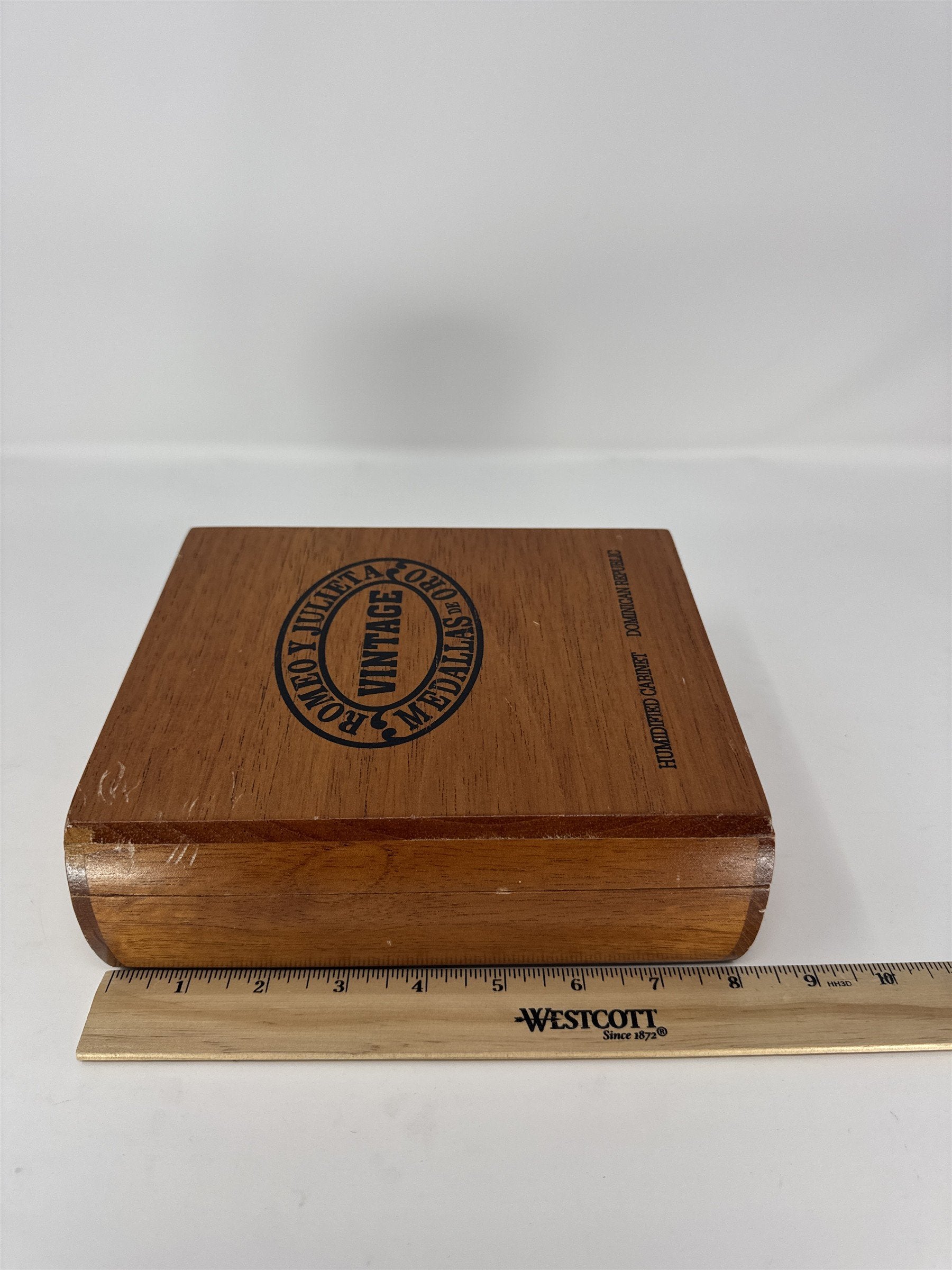 Romeo y Julieta Vintage Medallas de Oro Cigar Box Empty Wood Corona Glass Tubes