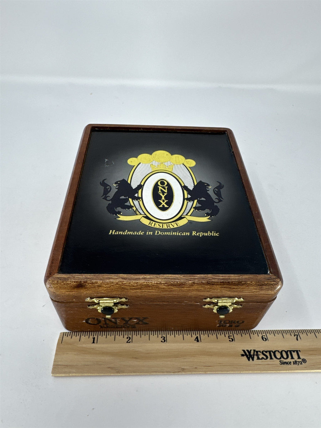 Onyx Reserve Toro Empty Wood Cigar Box Black Lacquer Top Lion Logo Storage Craft