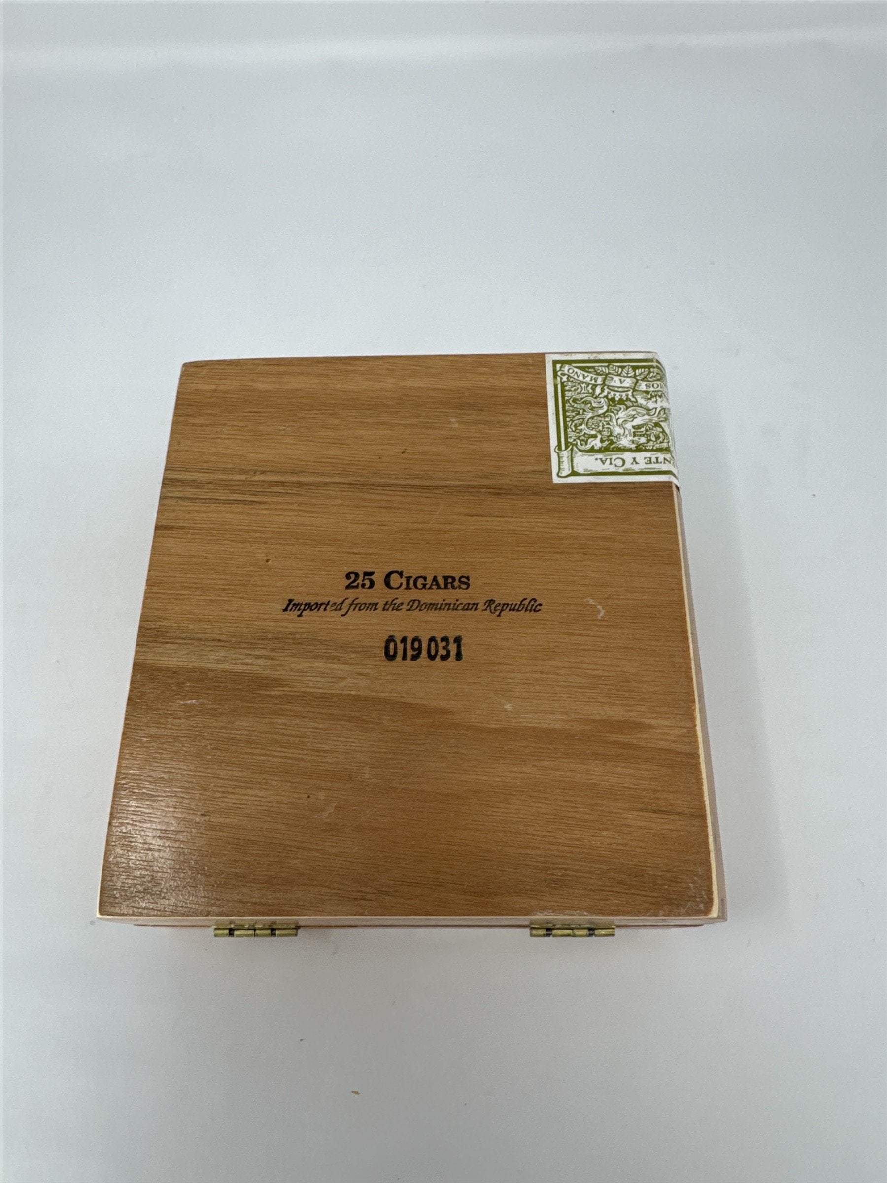 Ashton 8-9-8 Empty Wood Cigar Box Handmade Dominican Republic Storage Craft