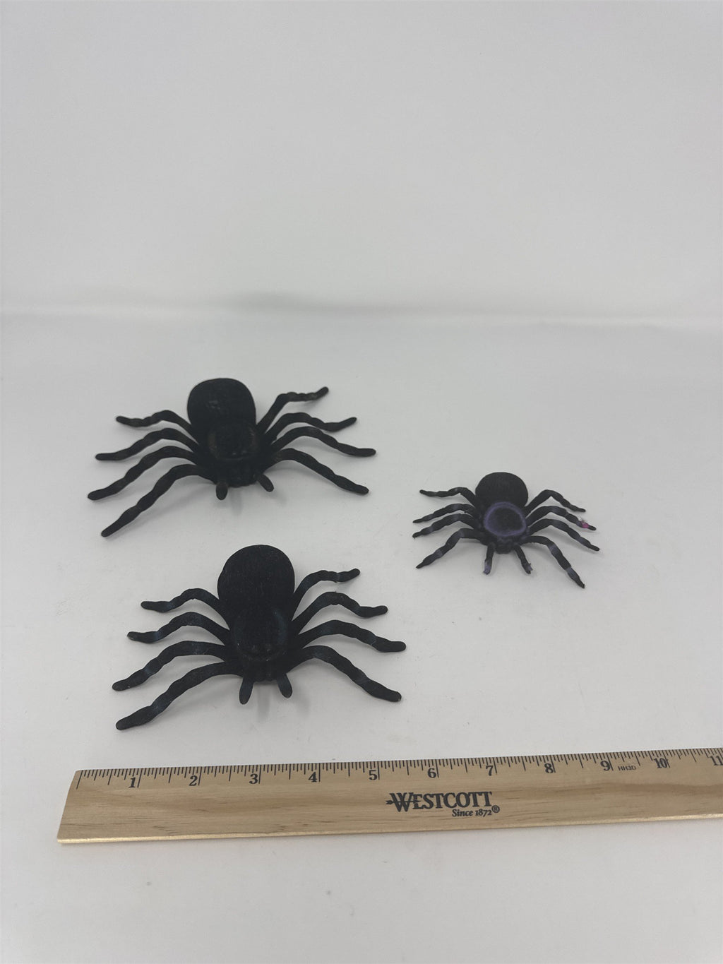 Lot 3 Vintage Halloween Spider Props Realistic Faux Arachnid Haunted House