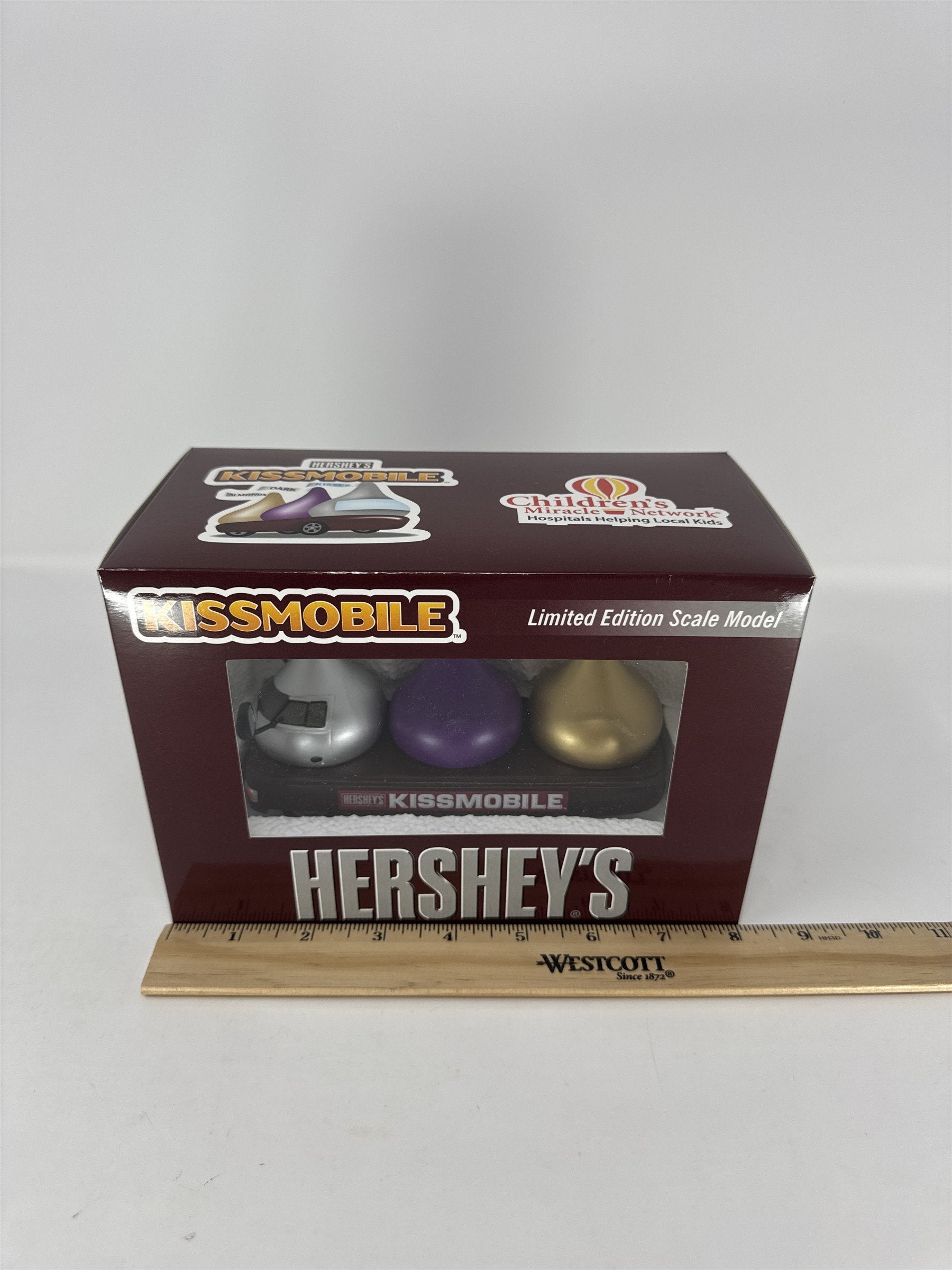 Hershey's Kissmobile Limited Edition Scale Model Children's Miracle Network NIB