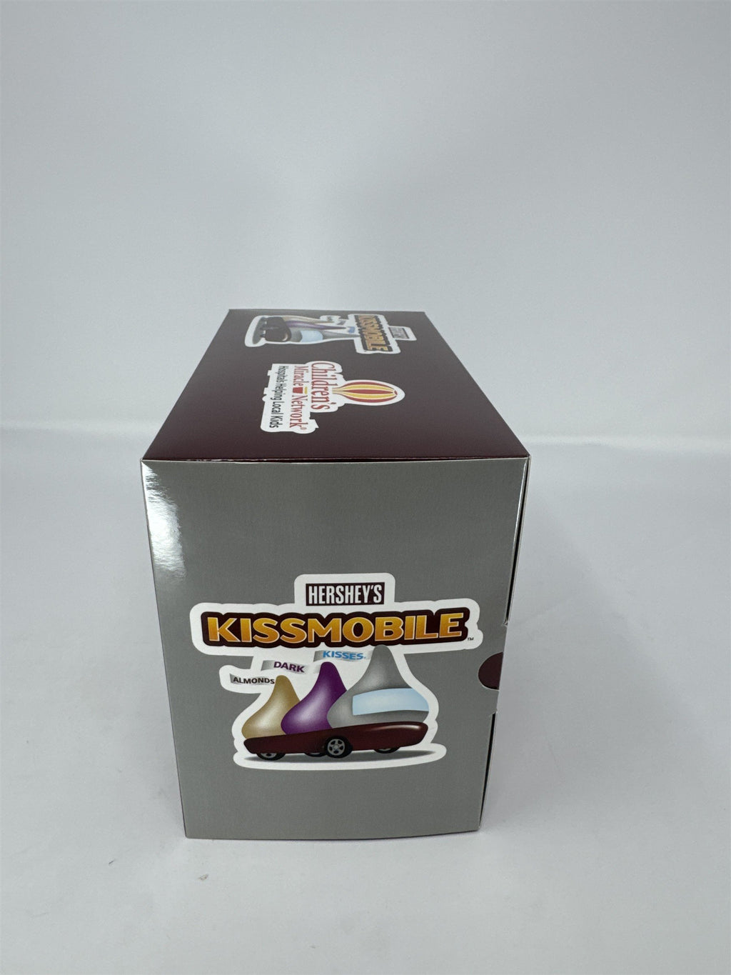 Hershey's Kissmobile Limited Edition Scale Model Children's Miracle Network NIB