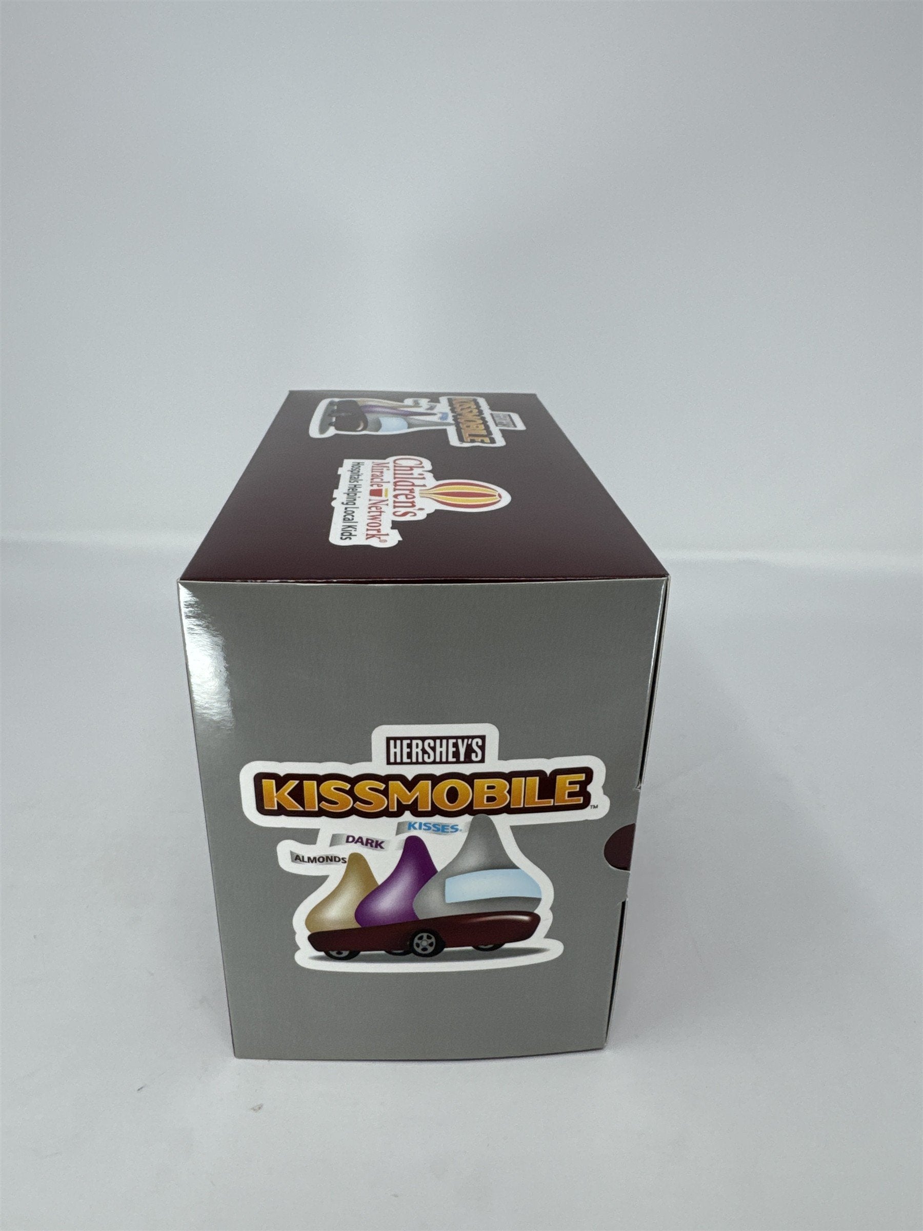 Hershey's Kissmobile Limited Edition Scale Model Children's Miracle Network NIB