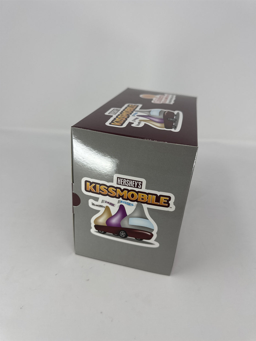 Hershey's Kissmobile Limited Edition Scale Model Children's Miracle Network NIB