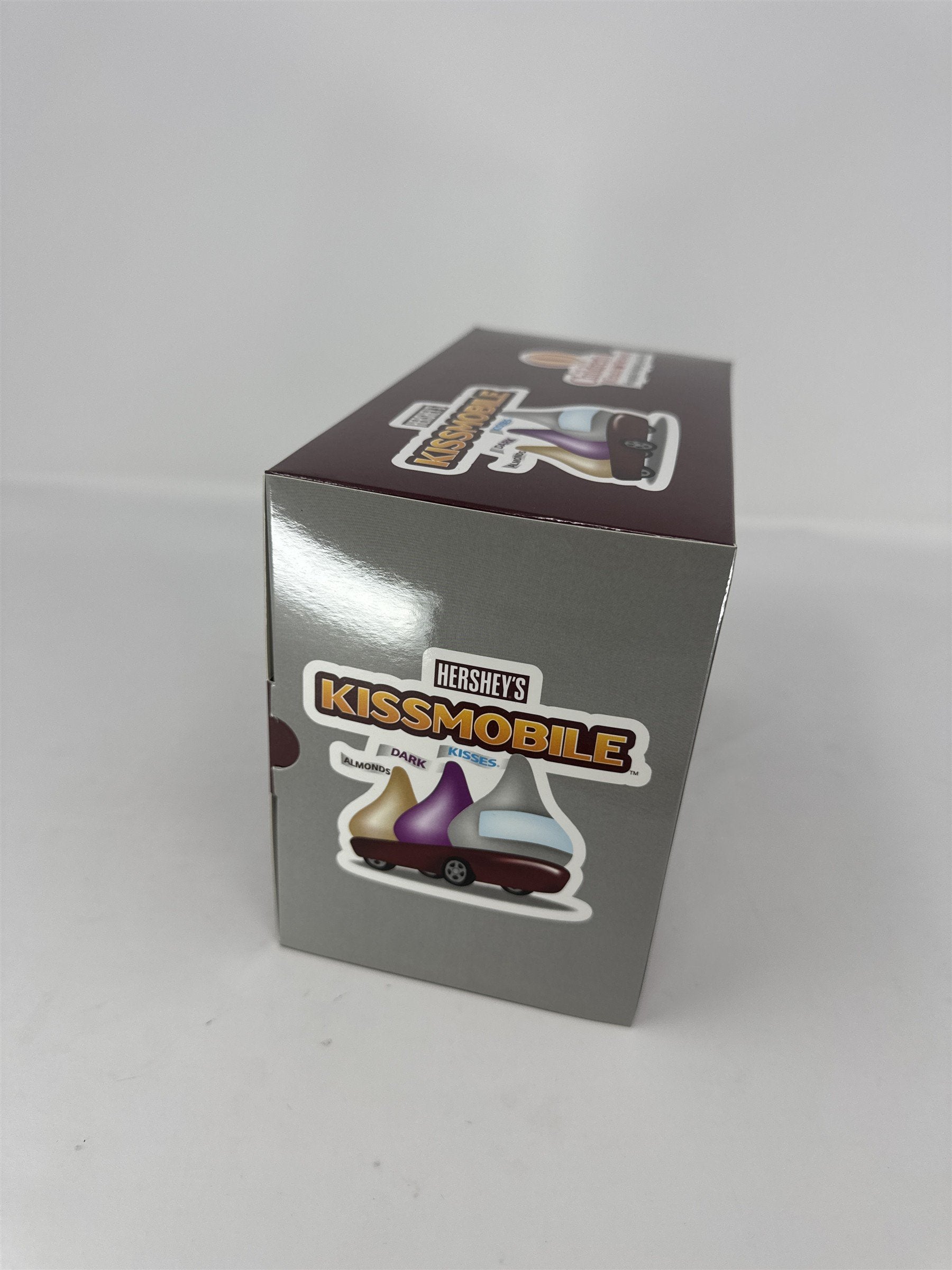 Hershey's Kissmobile Limited Edition Scale Model Children's Miracle Network NIB