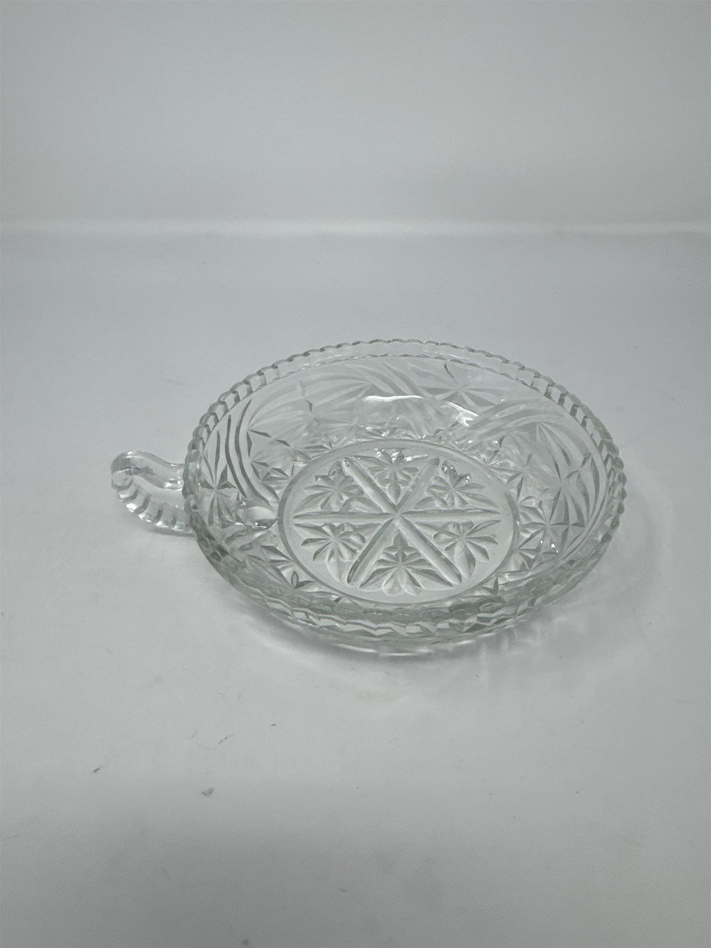 Vintage Cut Clear Glass Nappy Dish Star Fan Pattern Round Candy Nut Bowl Handle