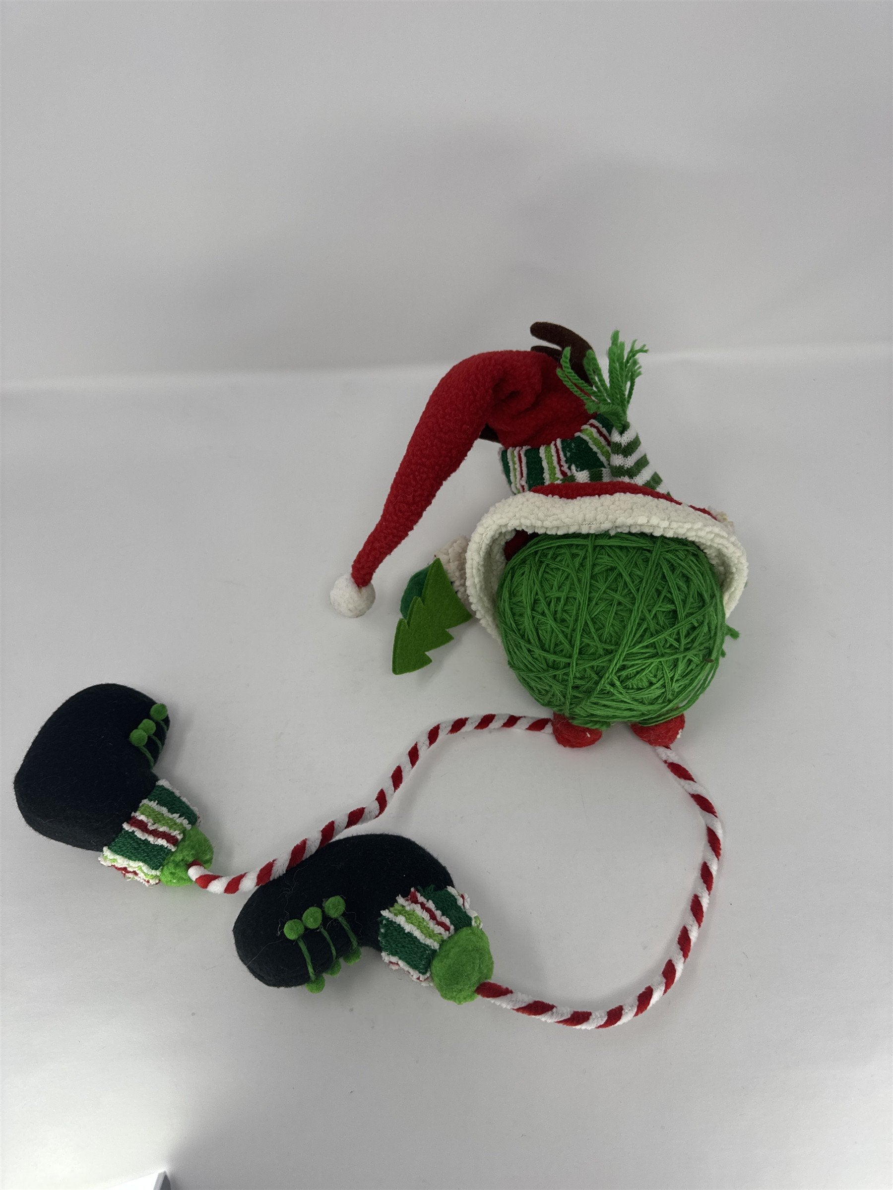 Reindeer Shelf Sitter Christmas Decor Yarn Ball Body Dangling Rope Legs