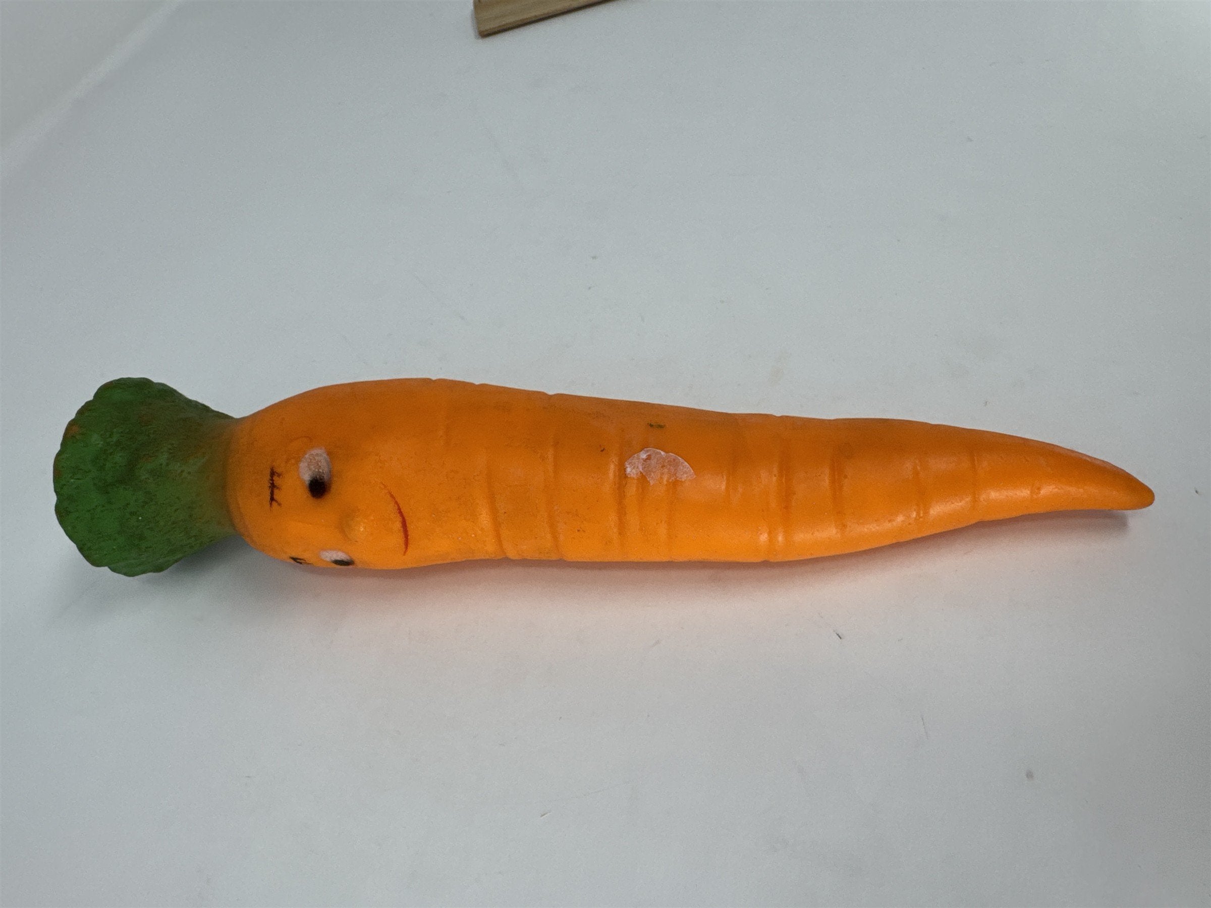 Vtg Rubber Carrot Squeaker Toy Face 10" Retro Kitsch Pet Toy Collectible 90s